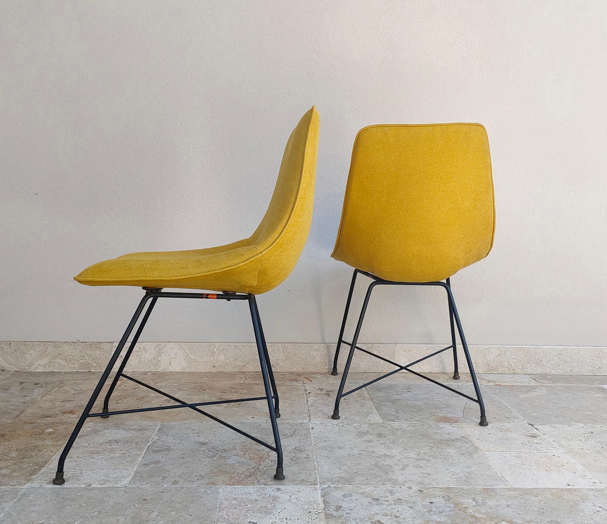 Augusto Bozzi: Set aus zwei Aster-Stühlen von Saporiti, 1950er Jahre (Sonstiges) im Angebot