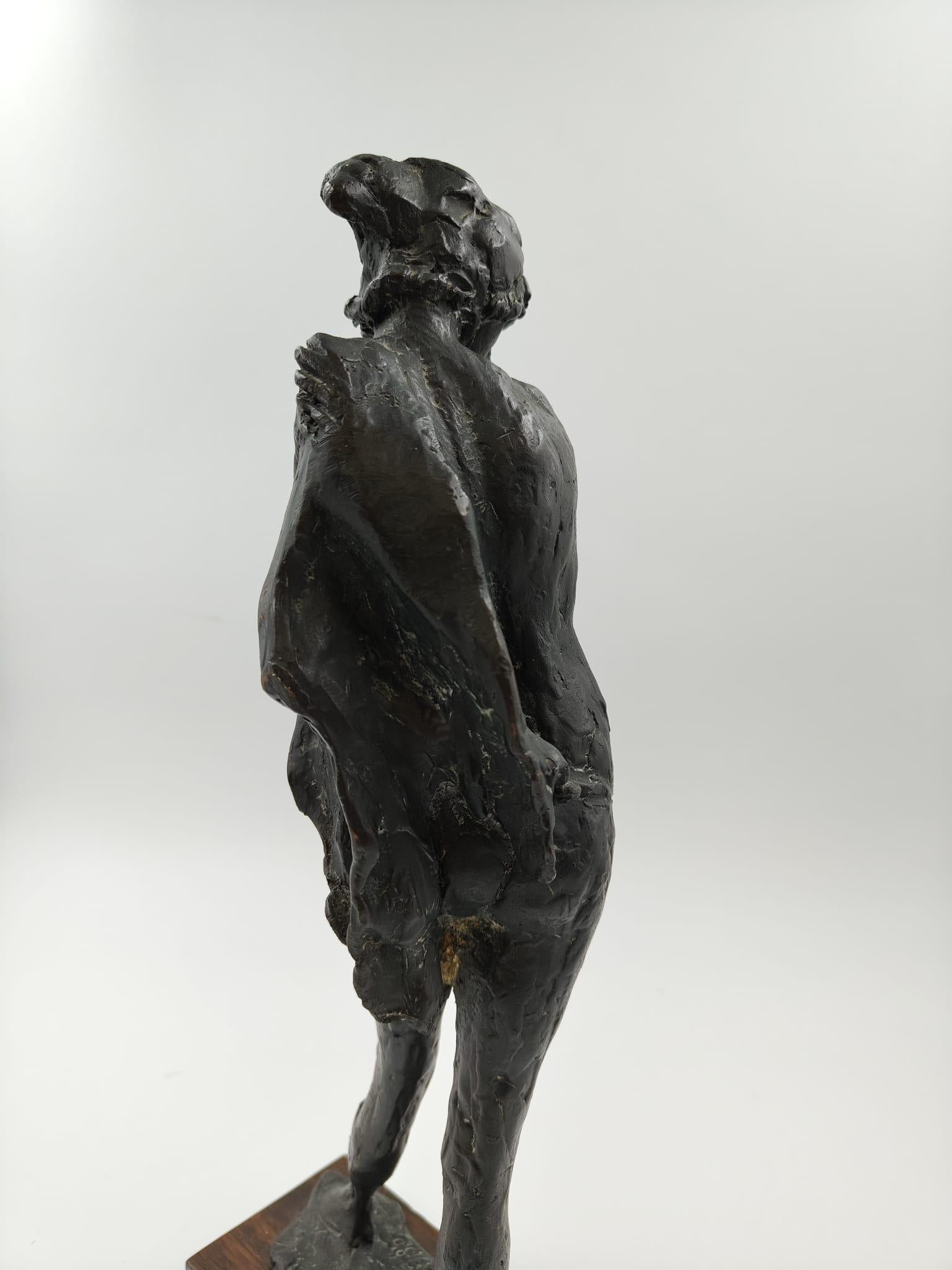 Ragazzo con drappo di Augusto Murer in vendita 6