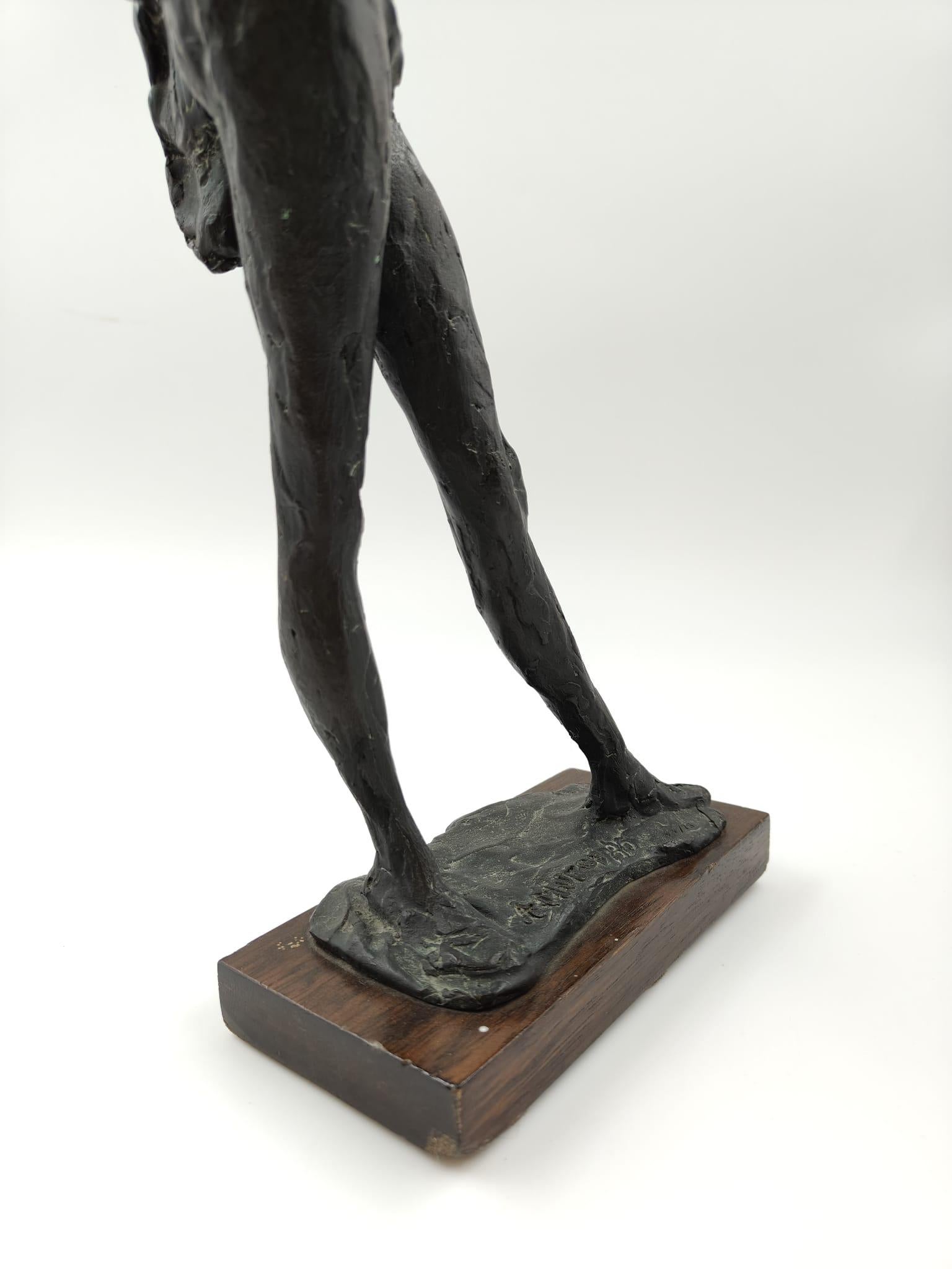 Ragazzo con drappo di Augusto Murer in vendita 8