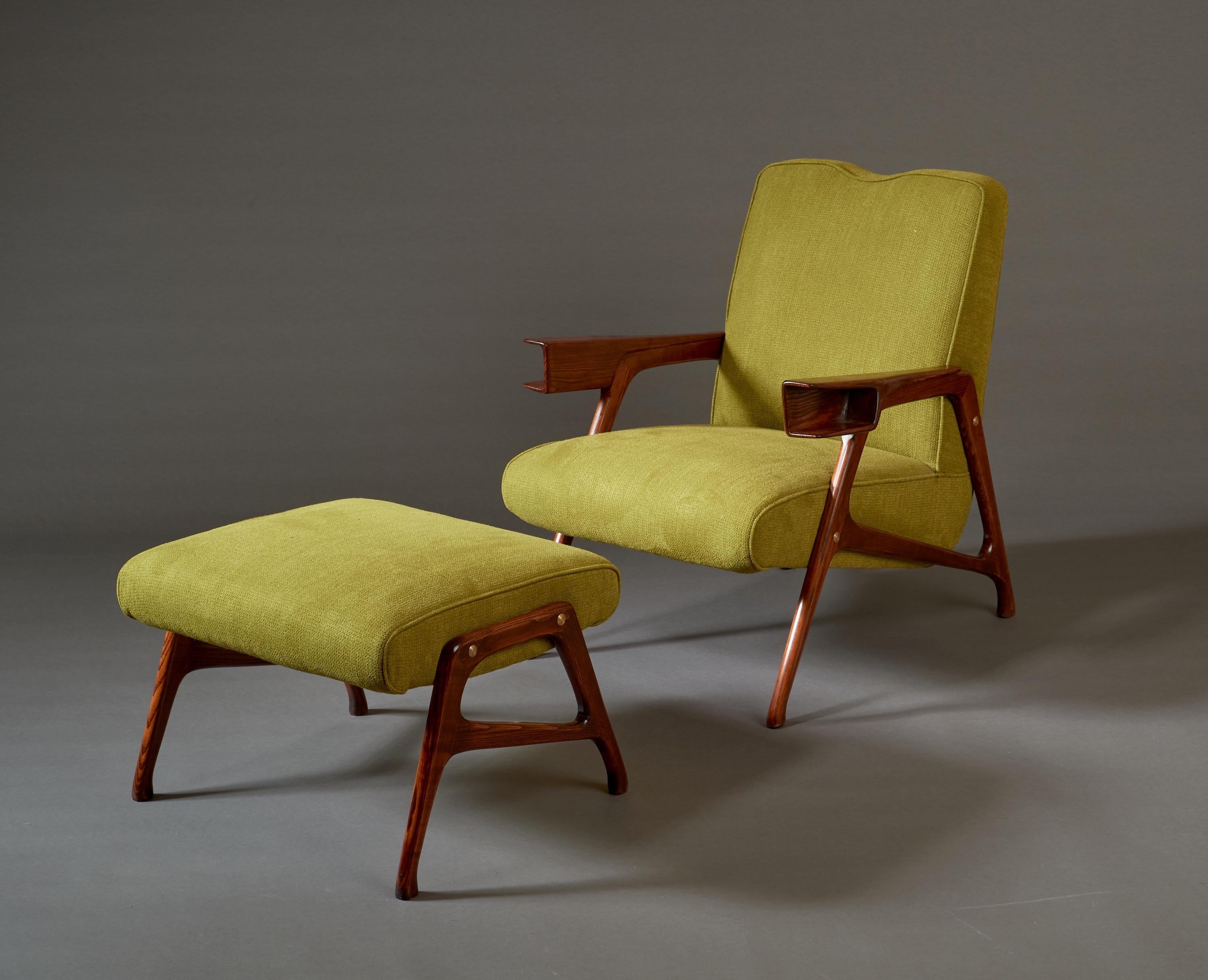 Augusto Romano (1918-2001)

A stunning armchair and ottoman set by Torinese modernist architect Augusto Romano, in mahogany with brass detailing, upholstered in a deep chartreuse. An architectonic, rounded A-line frame culminates in tapering legs
