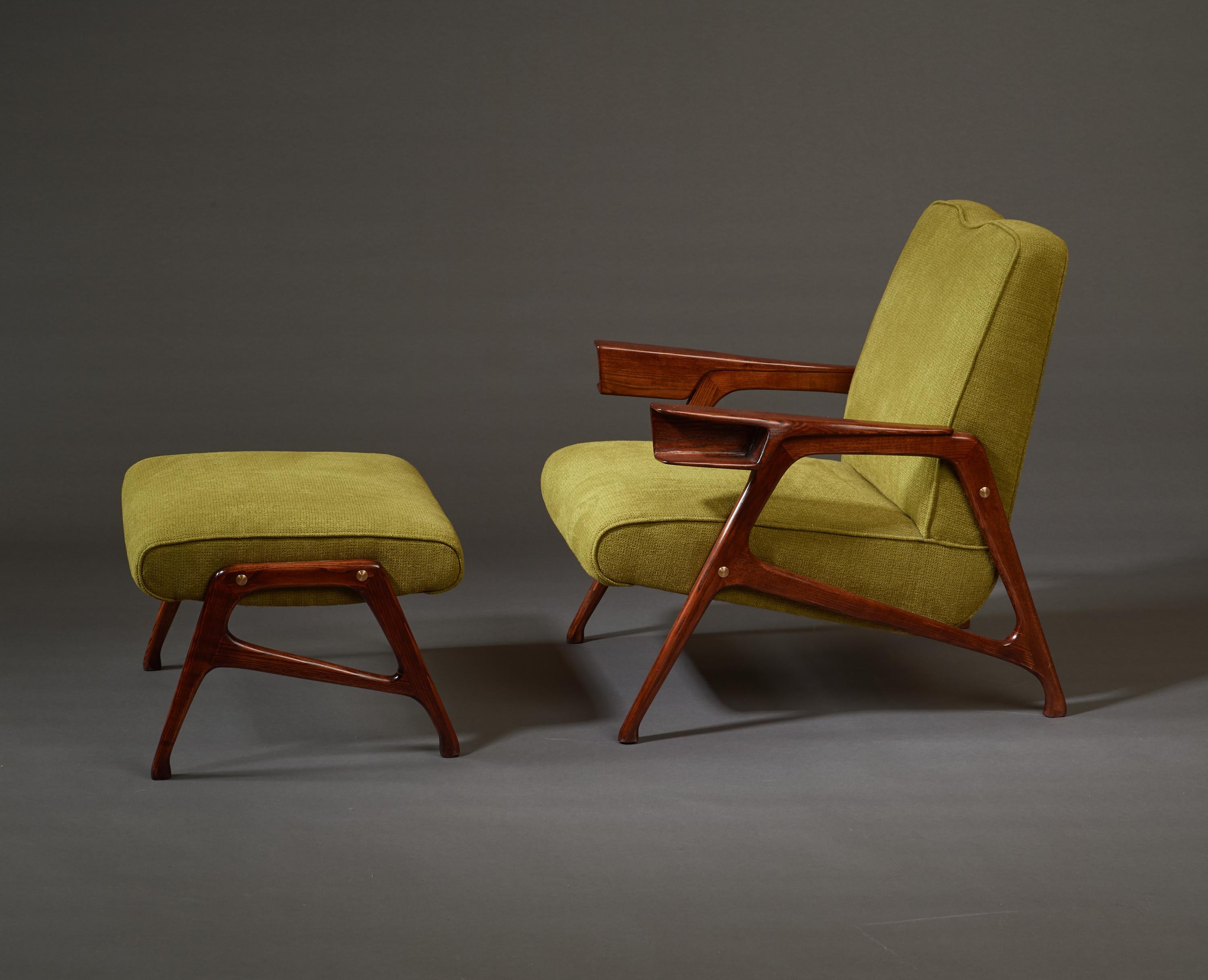Mid-Century Modern Augusto Romano, Architectural Mahogany Armchair and Ottoman, Italy, 1950s For Sale