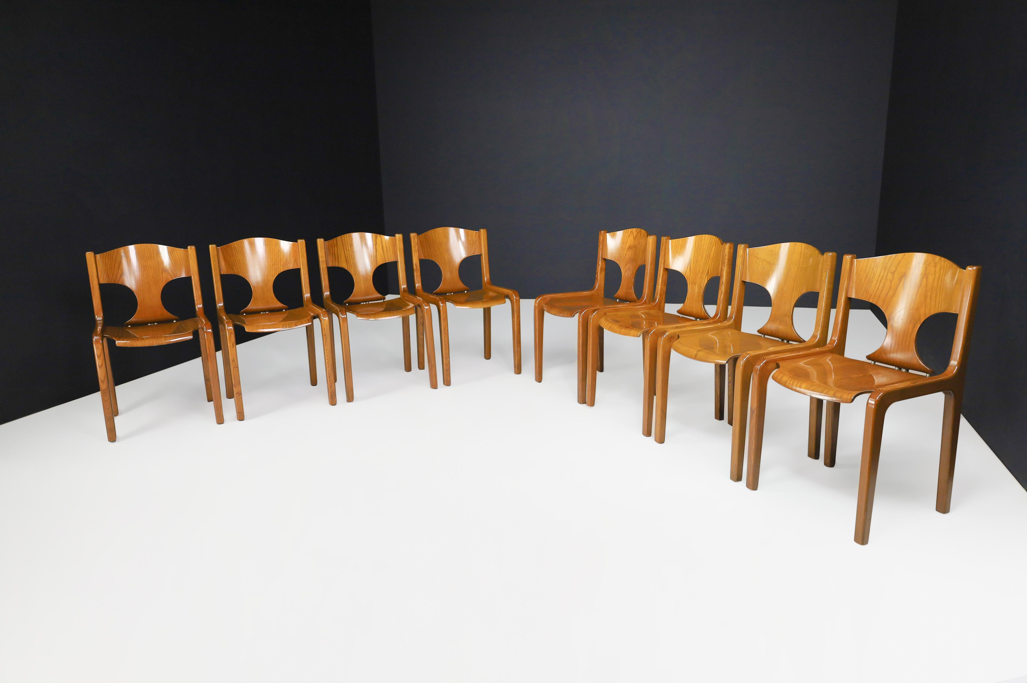 Augusto Savini for Pozzi Dining Room Chairs, Italy 1968.   For Sale 6