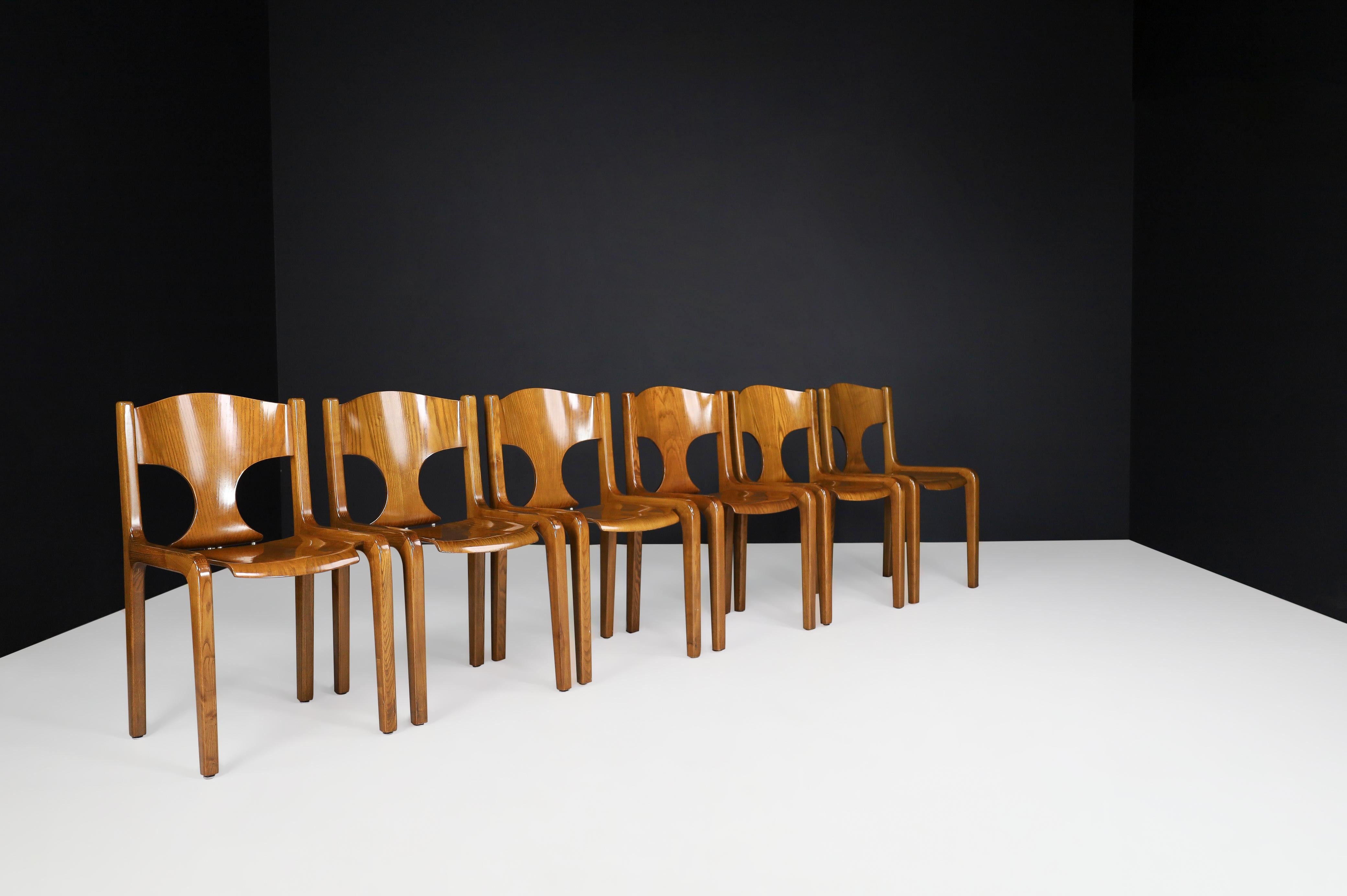 Augusto Savini for Pozzi Dining Room Chairs, Italy 1968.   For Sale 8