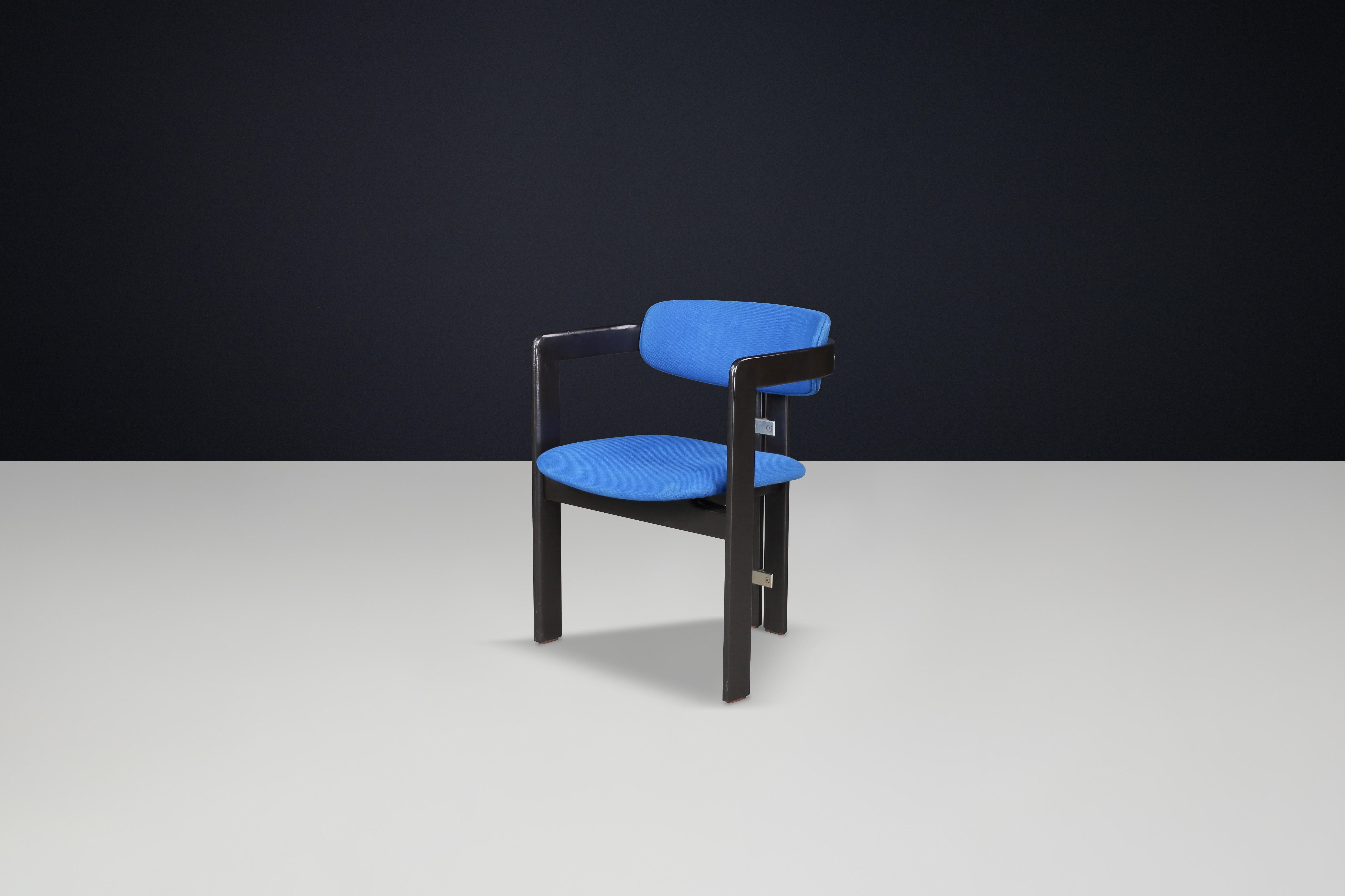 20th Century Augusto Savini for Pozzi Pamplona armchairs in Royal Blue Upholstery Italy 1960s For Sale