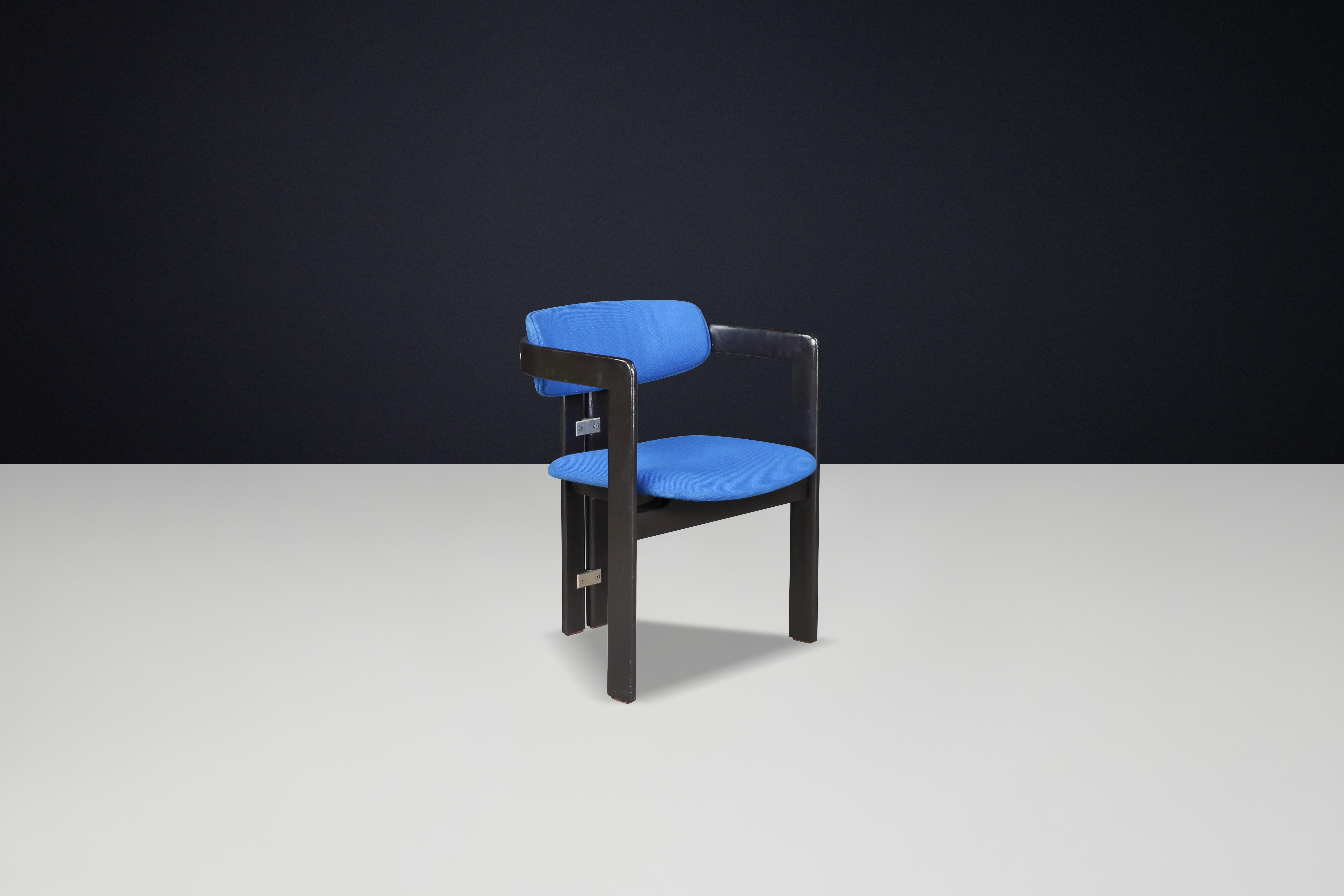 Augusto Savini for Pozzi Pamplona armchairs in Royal Blue Upholstery Italy 1960s For Sale 2
