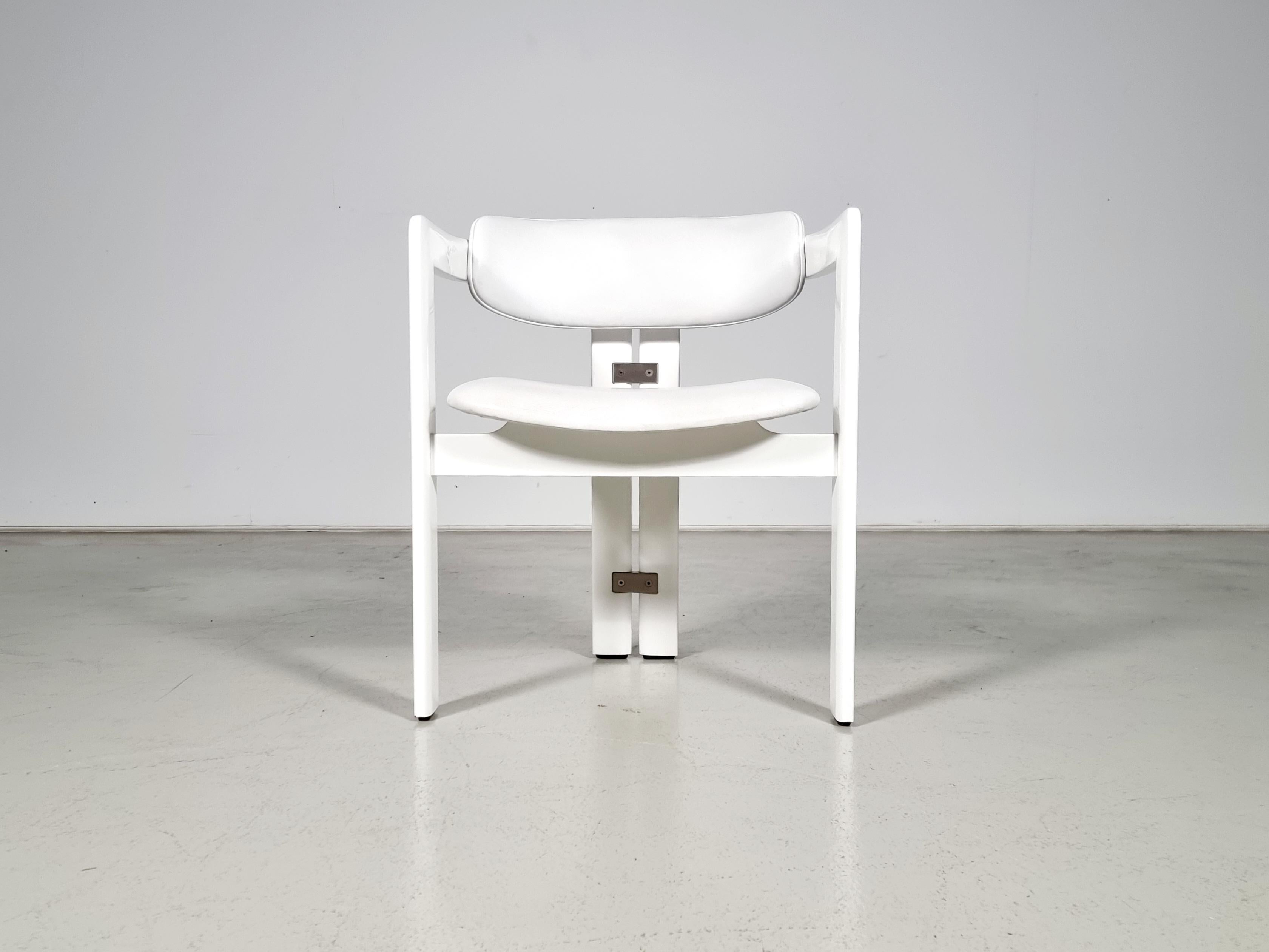 Augusto Savini 'Pamplona' Stuhl, weißes Leder und weiß lackiertes Holz, Pozzi im Zustand „Gut“ im Angebot in amstelveen, NL