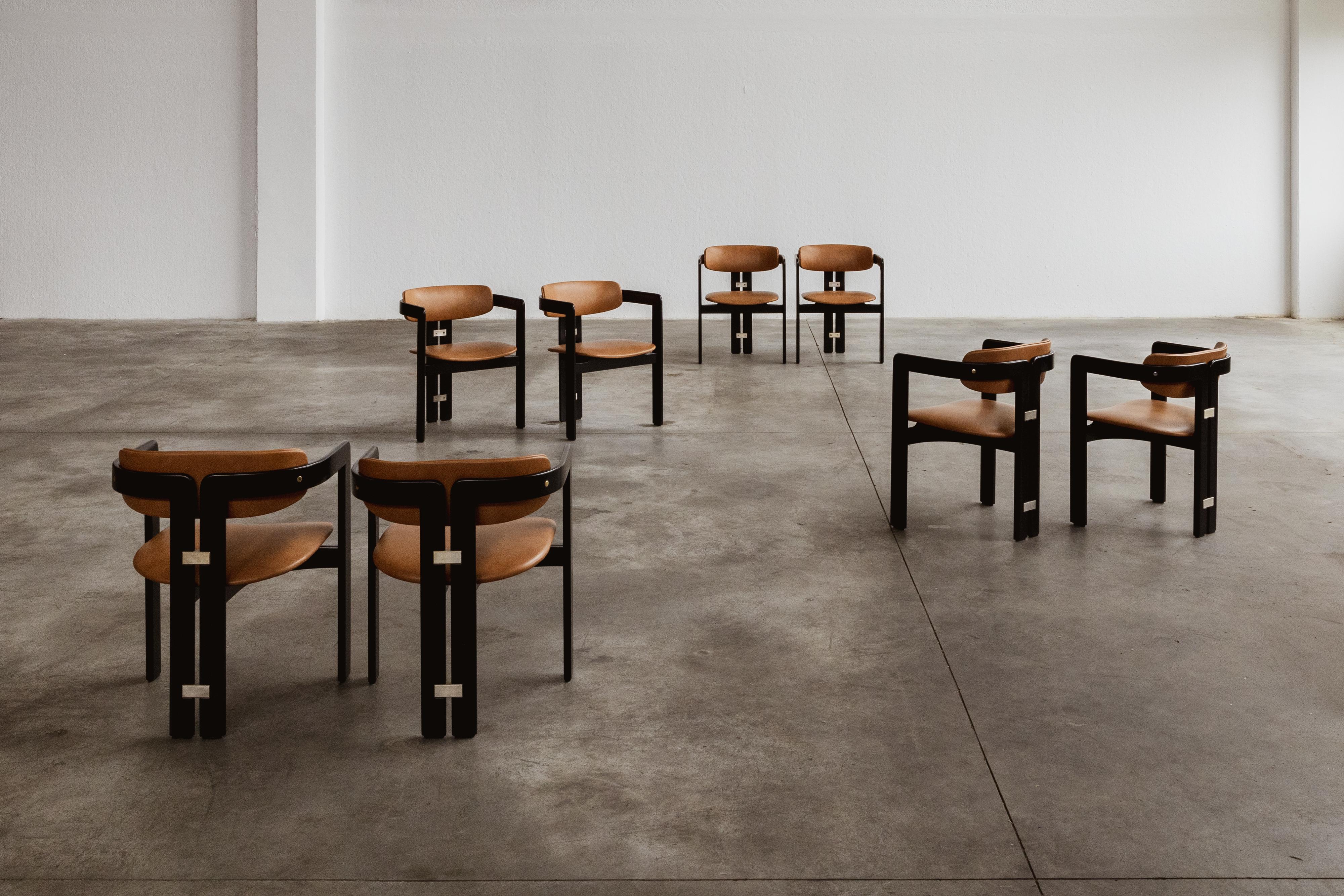 Augusto Savini Pamplona Esszimmerstühle für Pozzi, 1965, Set von 10 Stühlen (Leder) im Angebot