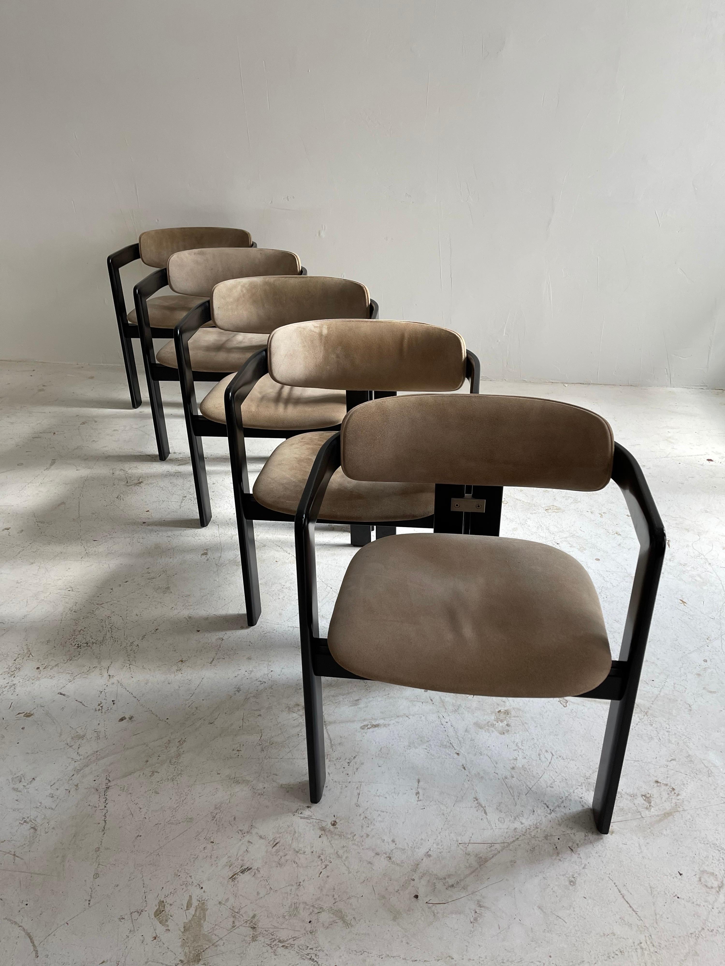 Augusto Savini Pamplona Suede Leather Set 5 Dining Chairs by Pozzi, Italy 1970 In condizioni buone a Vienna, AT
