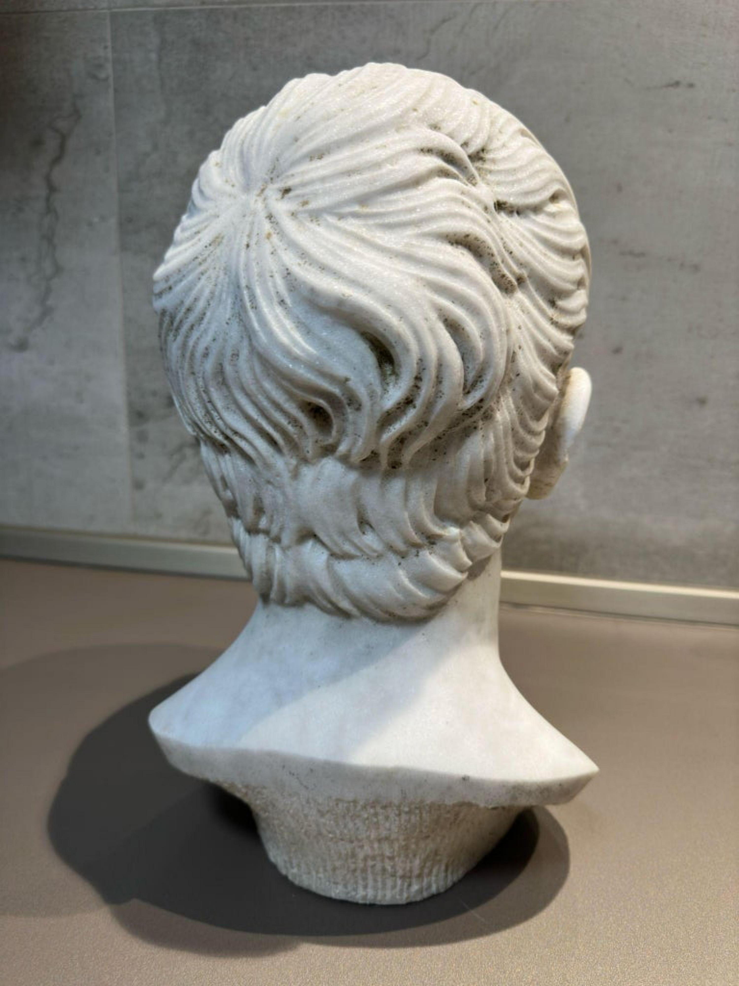 Hand-Crafted Augustus Emperor, Head in Carrara White Marble, First Roman Emperor Early 20th For Sale