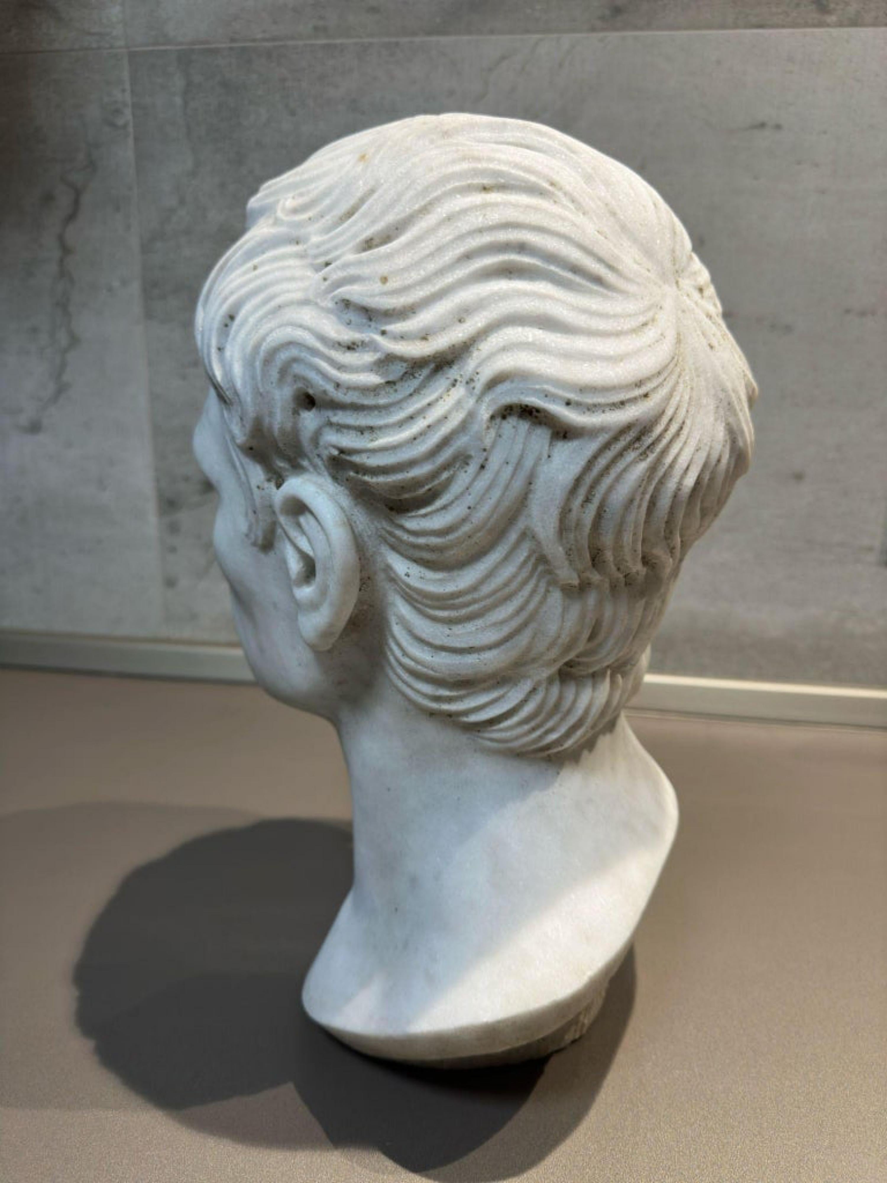 Augustus Emperor, Head in Carrara White Marble, First Roman Emperor Early 20th In Good Condition For Sale In Madrid, ES