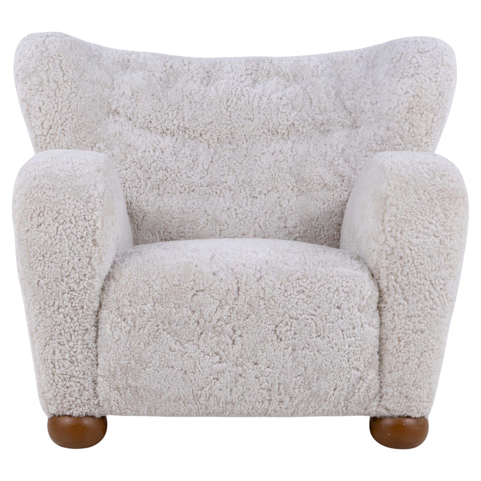 Aulanko - lounge chair in lambskin by Märta Blomstedt