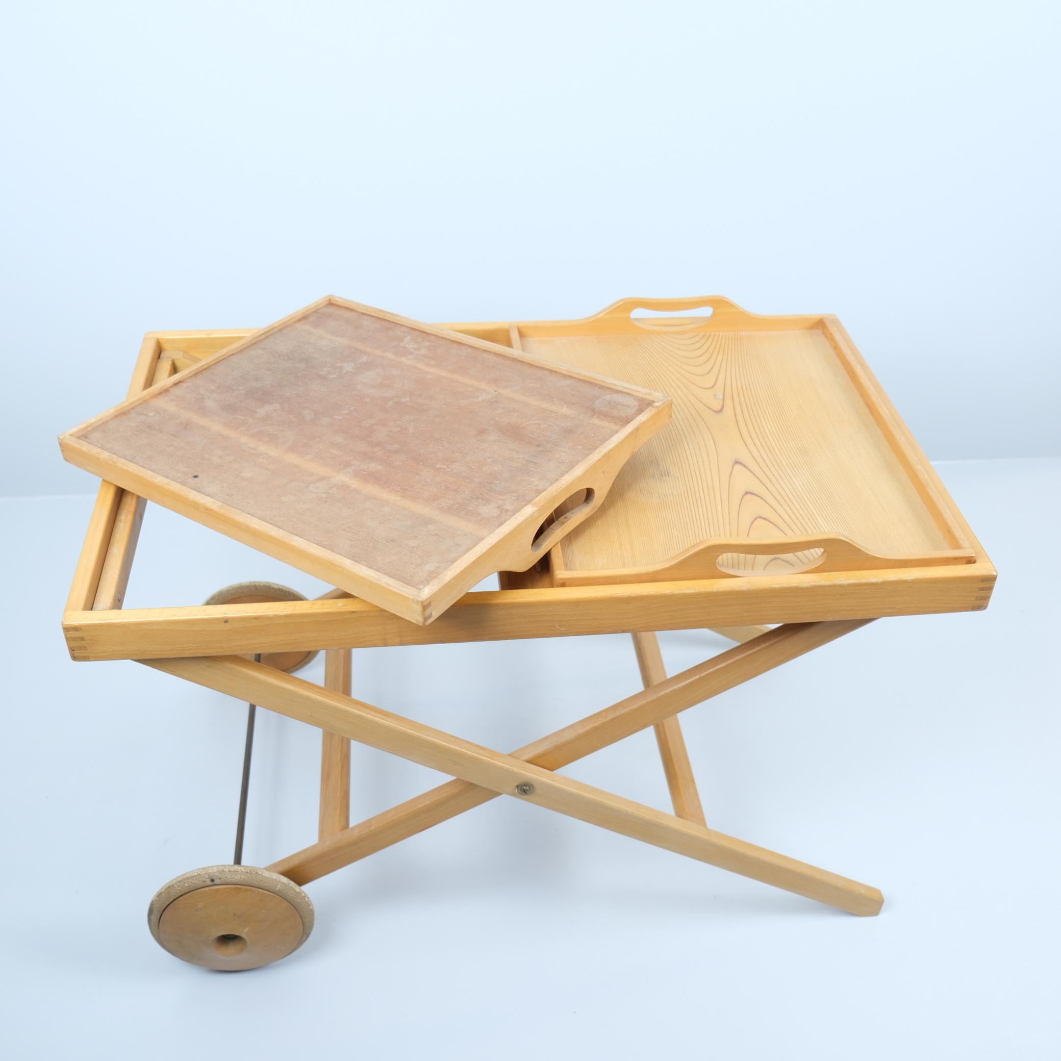 Aulis Leinonen und Tapio Wirkkala Wagenwagen aus Buche und Rythmic Furnier, Asko 1950er Jahre (Buchenholz) im Angebot