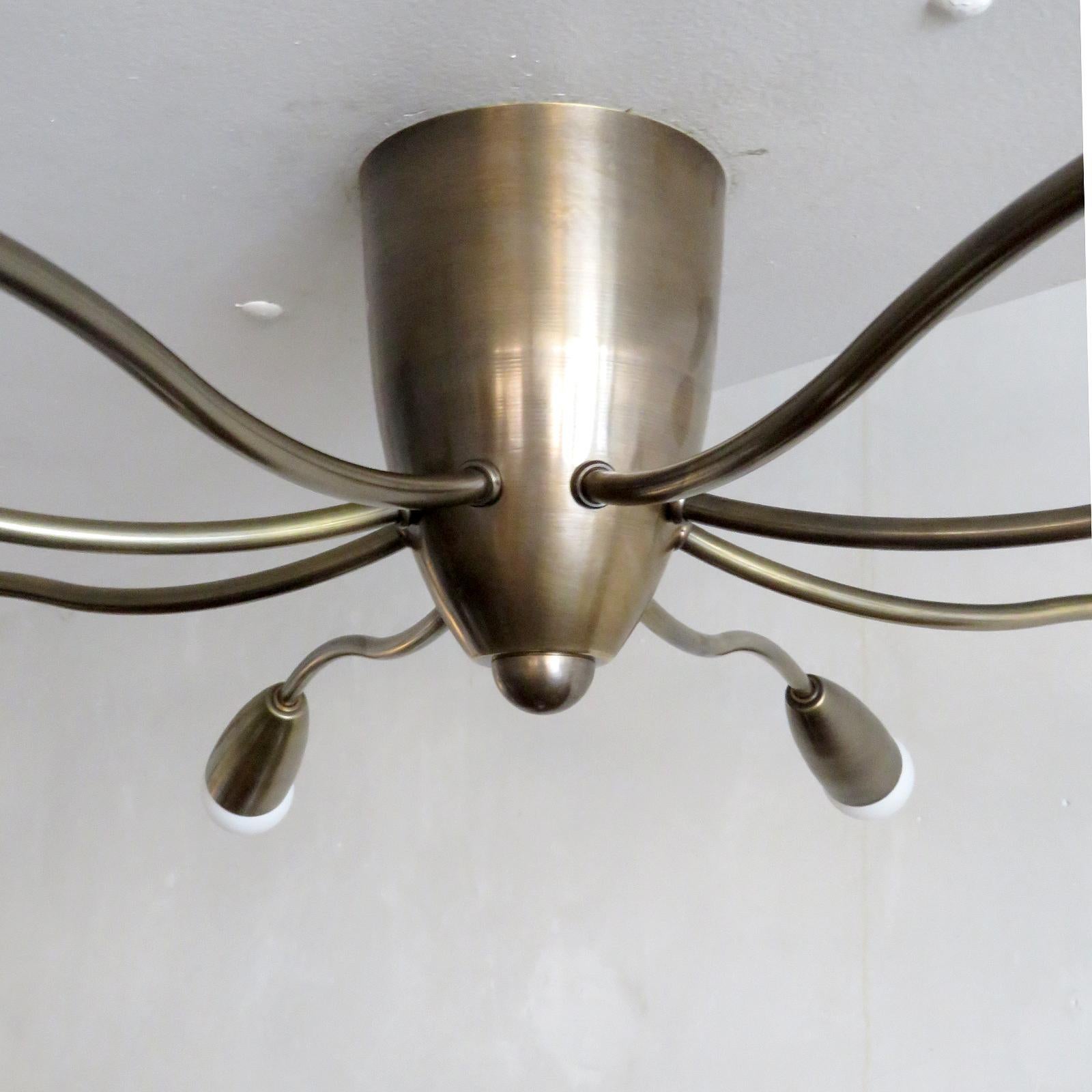 Aura-30 Flushmount Light by Gallery L7 In New Condition For Sale In Los Angeles, CA