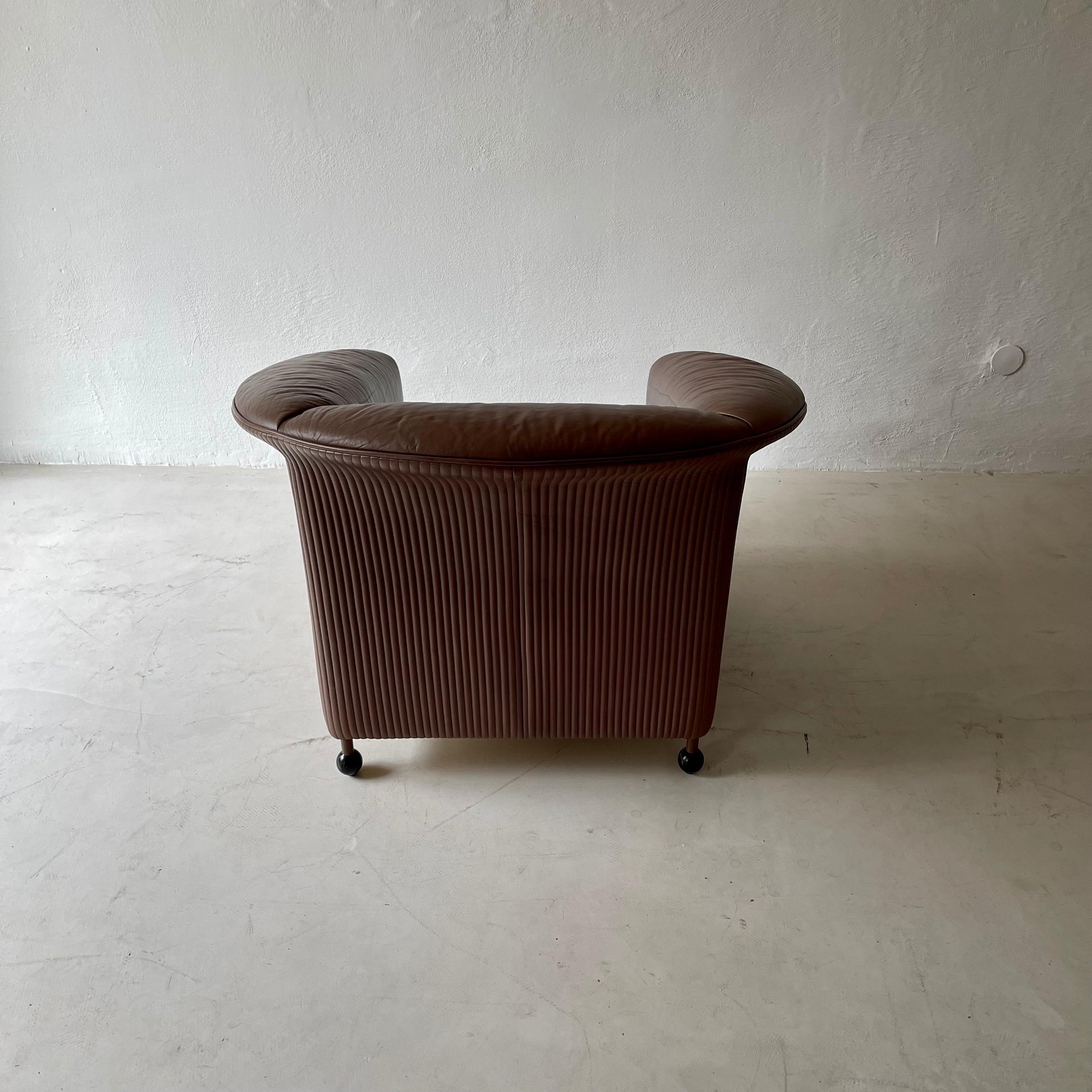Aura Club Chair by Paolo Piva for Wittmann In Good Condition For Sale In Vienna, AT