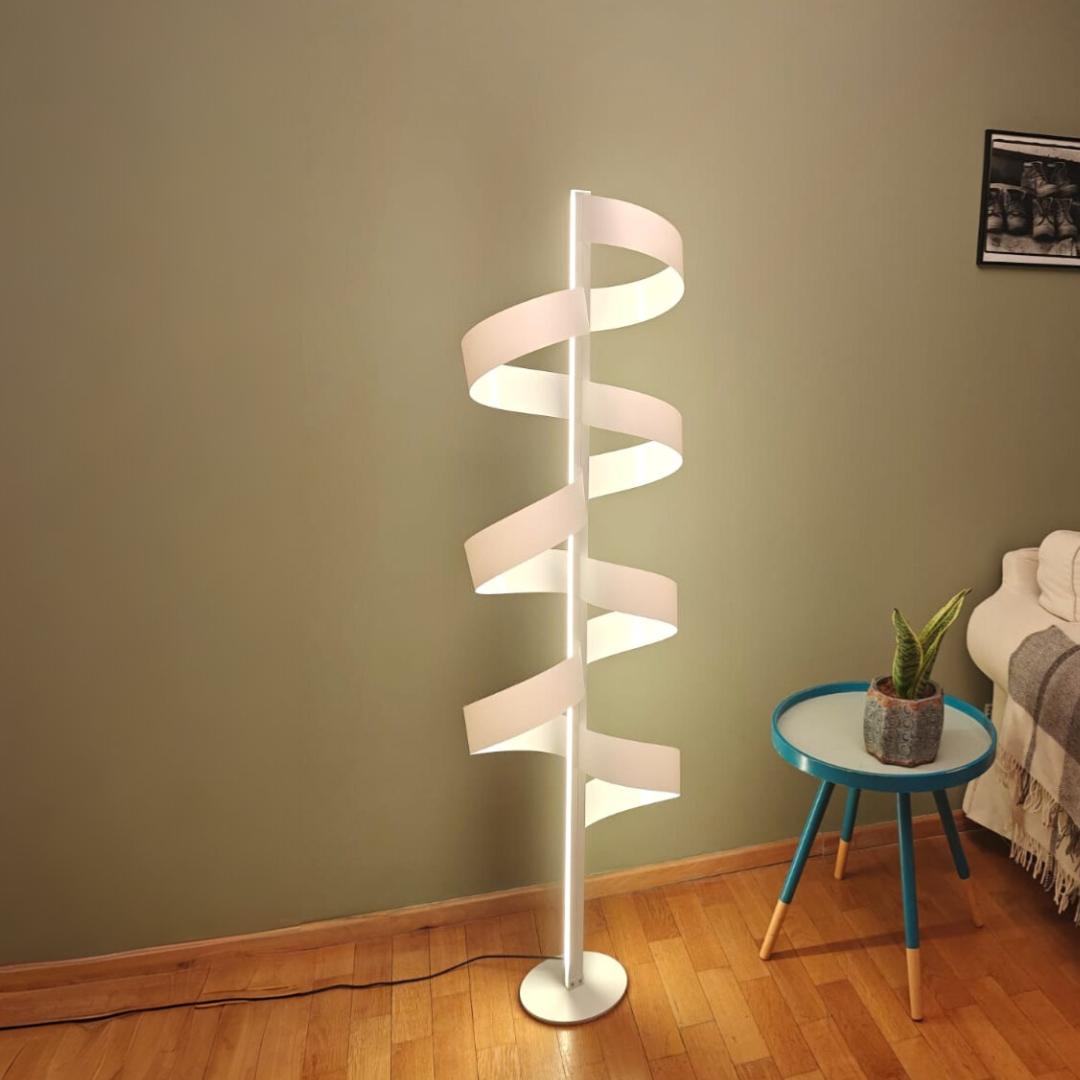 Lampadaire Aura n°1  de 30 Fait à la main Edition limitée LED Spiral Light en aluminium en vente 3