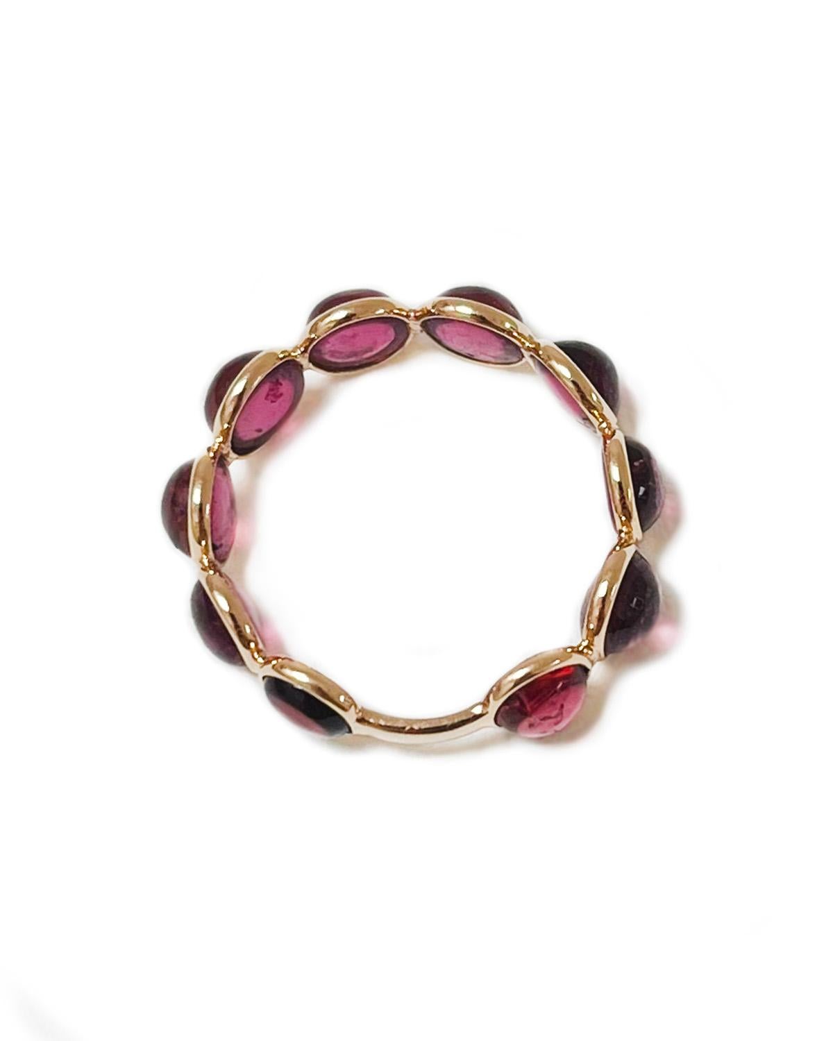 Round Cut Aura Ring in Round-Cut Rubellite and 18k Yellow Gold For Sale