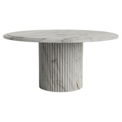 Aura -  Round classical dining table in Calacatta marble
