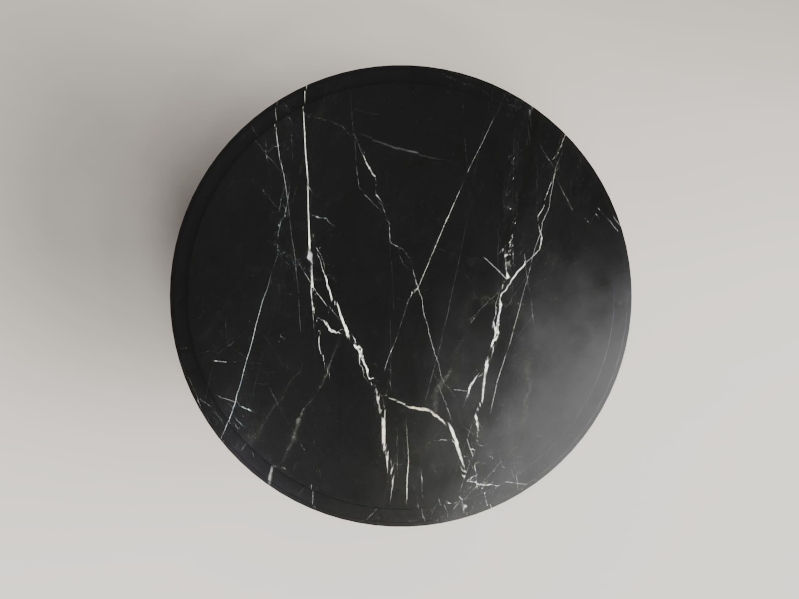 Italiano Aura -  Tavolo da pranzo classico rotondo in marmo nero Marquina in vendita