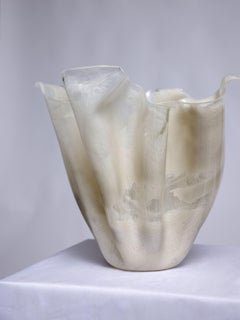 Escultura Aura de resina biológica de Waves.STUDIO