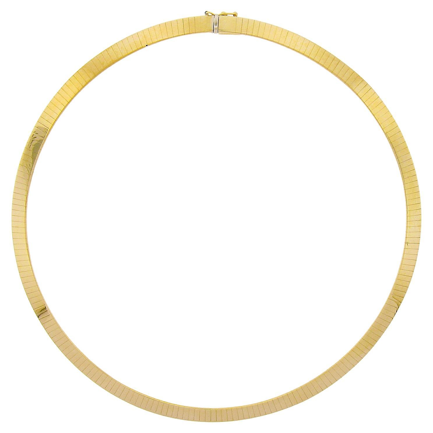 Aurafin 14K Yellow Gold 15.5" 6mm Polished Flat Omega Link Collar Chain Necklace For Sale
