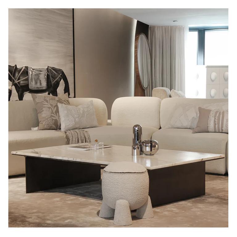 Mesa de centro Aurea - Una refinada declaración de lujo moderno Siglo XXI y contemporáneo en venta