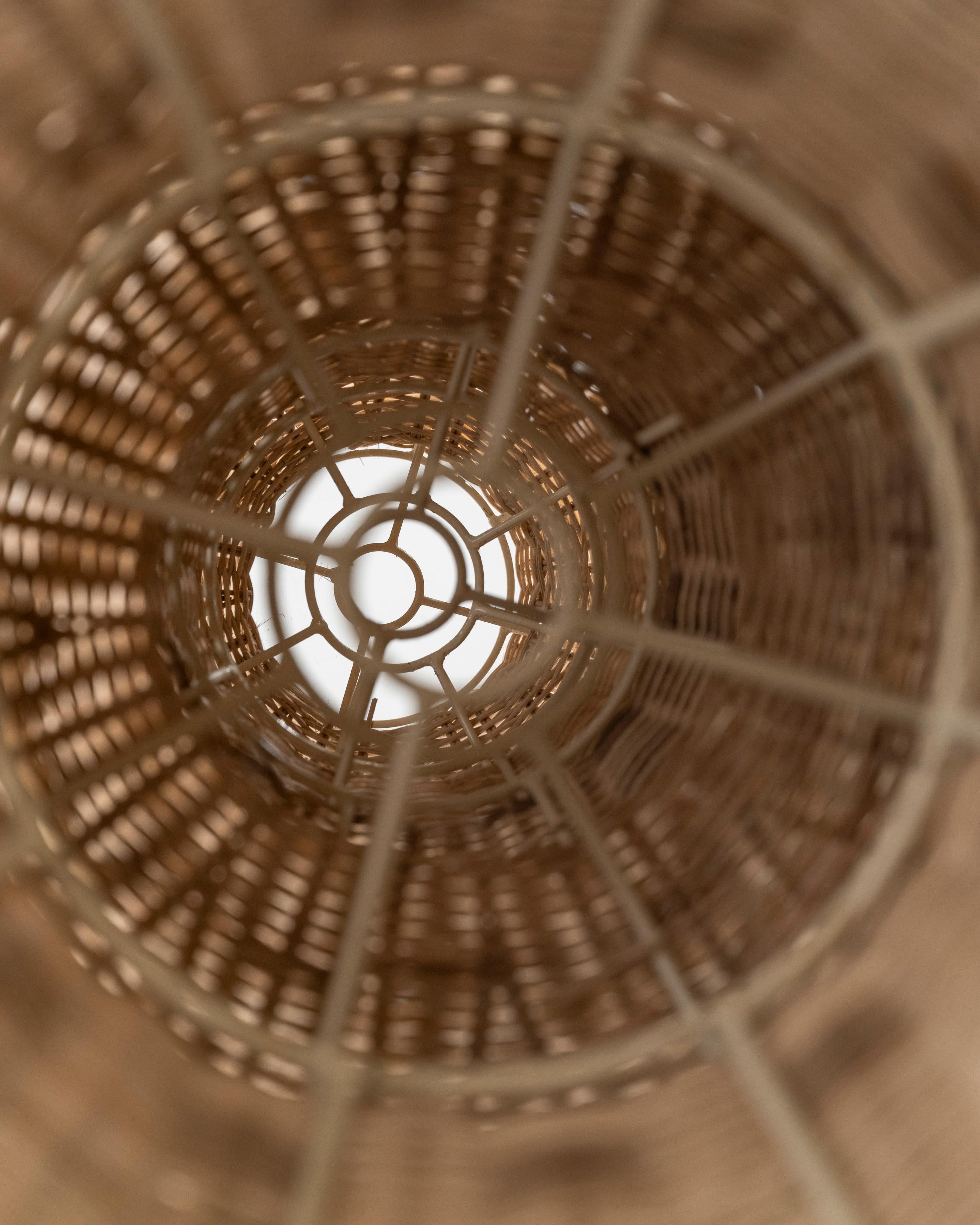 „Aurea“-Säule aus natürlichem Rattan. im Angebot 2