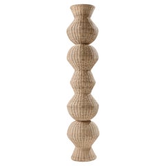 „Aurea“-Säule aus natürlichem Rattan.