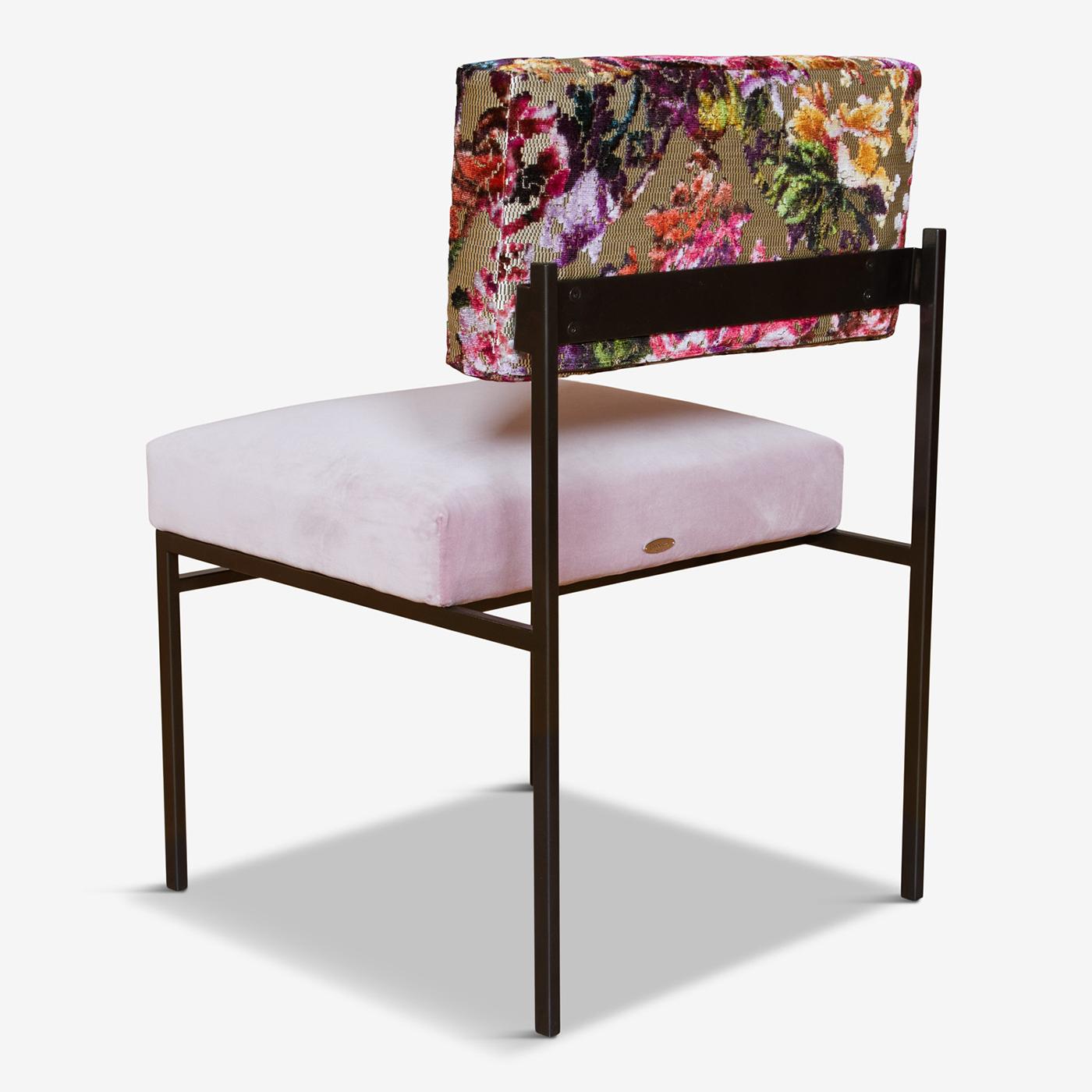 italien Chaise de salle à manger à fleurs rose Aurea en vente