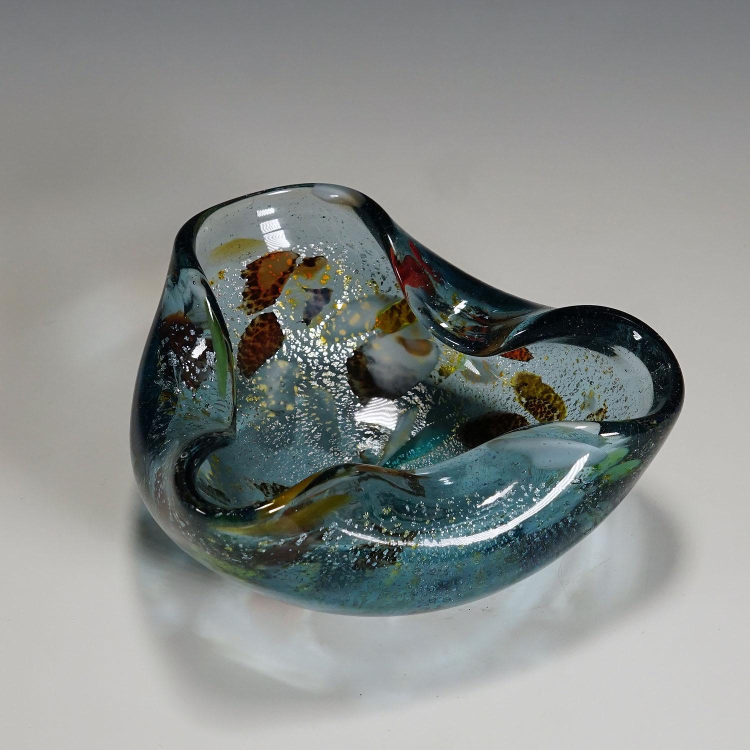 Italian Aureliano Toso 'Attributed' Murano Art Glass Bowl, 1950s For Sale