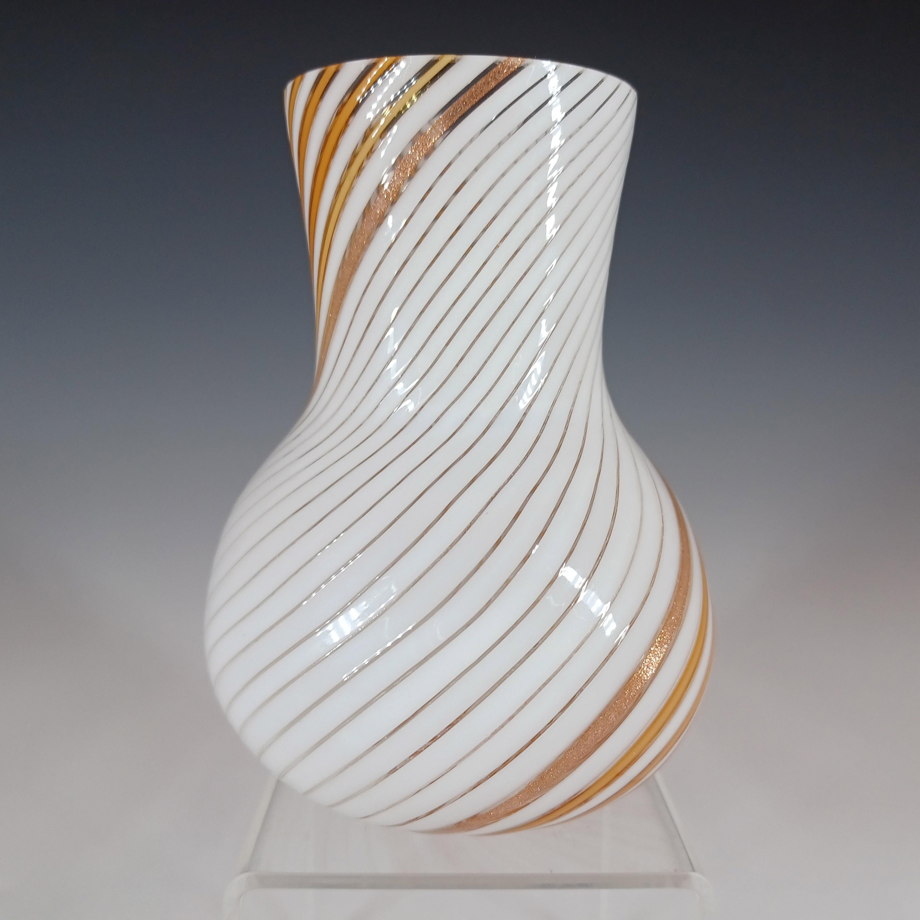 Aureliano Toso / Dino Martens Mezza Filigrana Orangefarbene Glasvase im Angebot 2