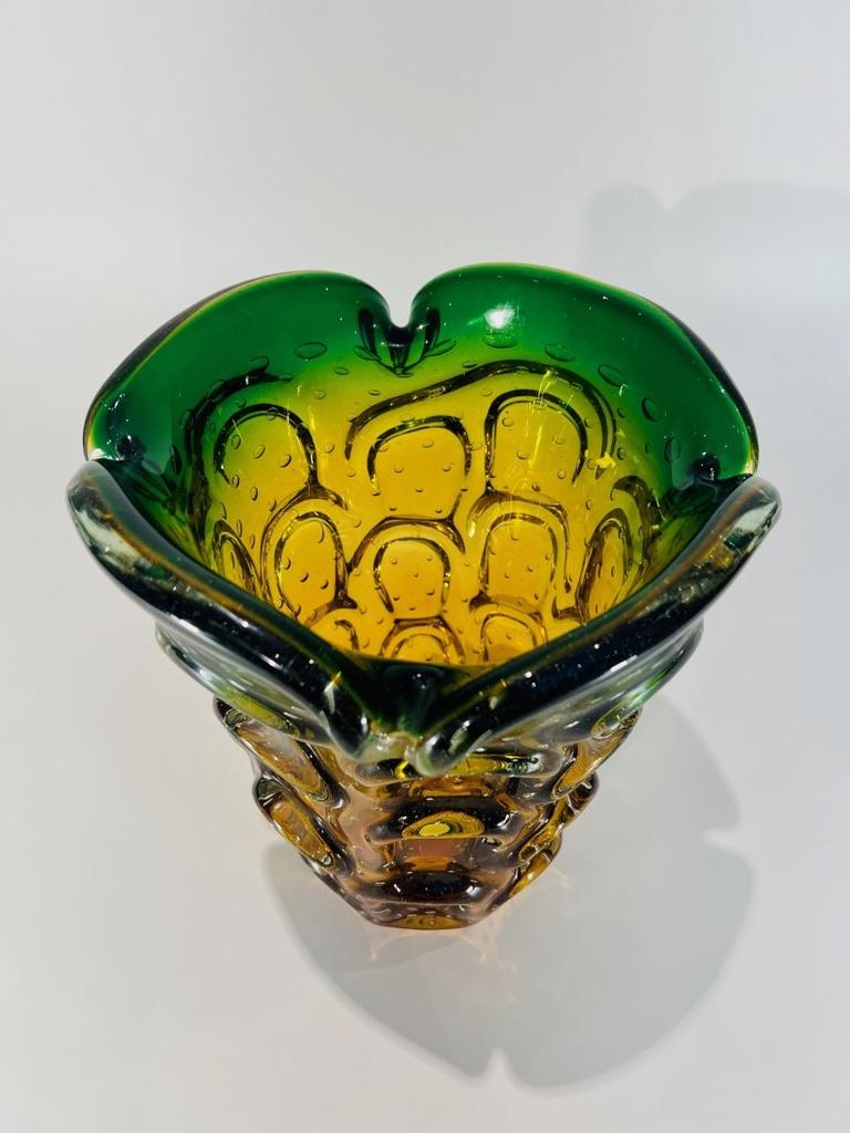 International Style Large Aureliano Toso Murano glass bicolor circa 1950 vase. For Sale