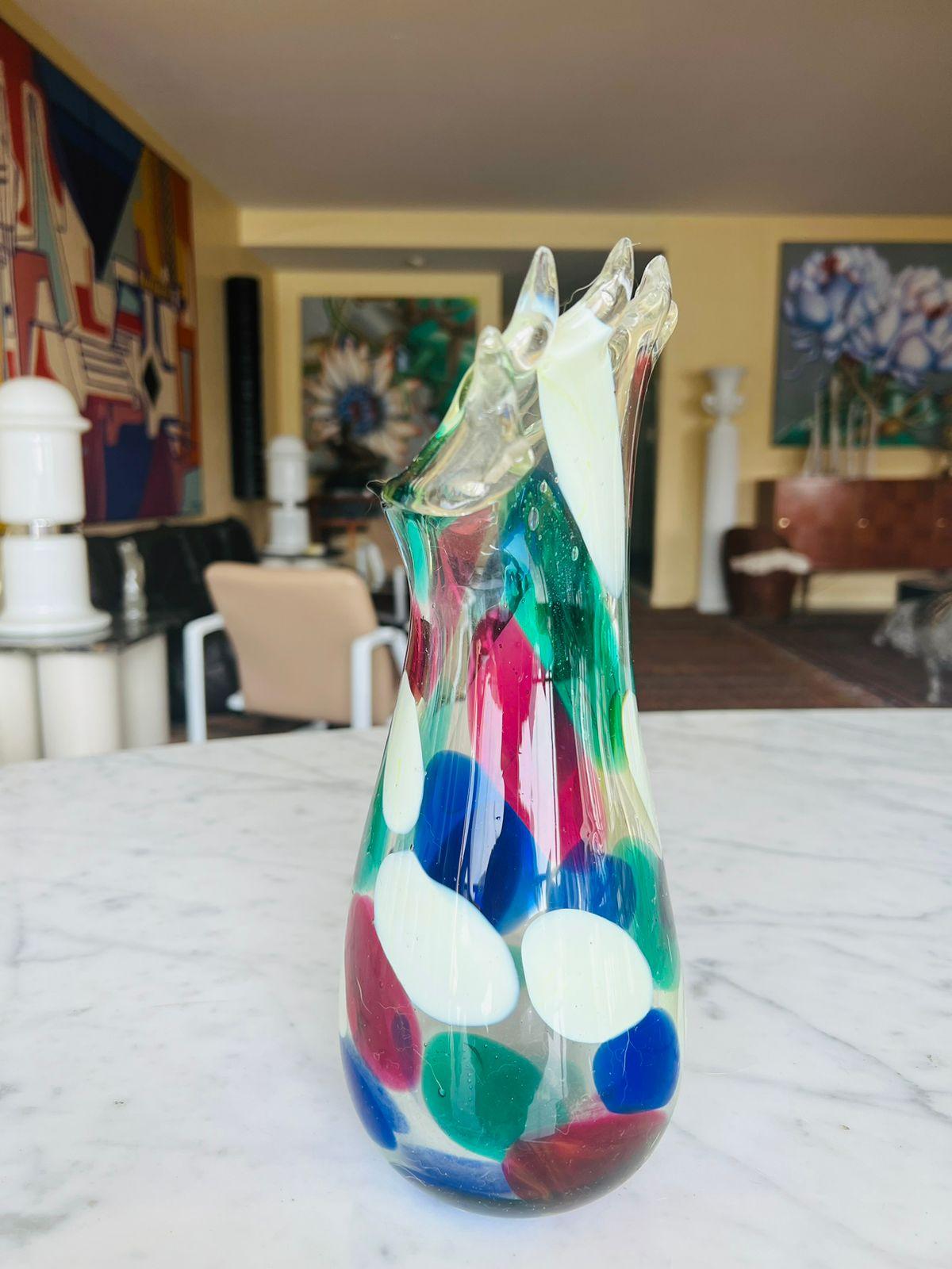 Incroyable et rare vase multicolore en verre de Murano d'Aureliano Toso vers 1950.