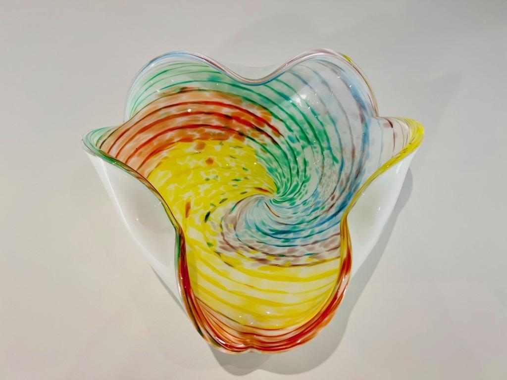 International Style Aureliano Toso Murano glass multicolor circa 1950 bowl. For Sale