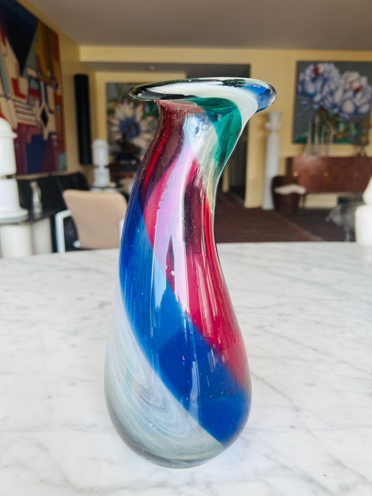 Aureliano Toso Murano glass multicolor circa 1950 vase. In Good Condition For Sale In Rio De Janeiro, RJ