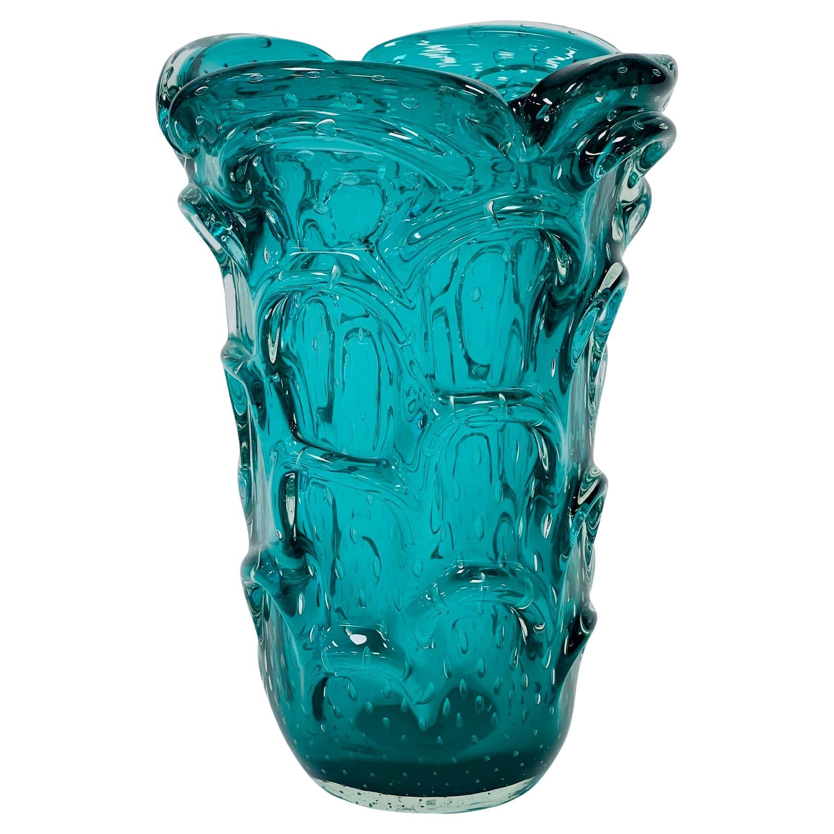 Aureliano Toso vase in Murano glass emerald circa 1950.