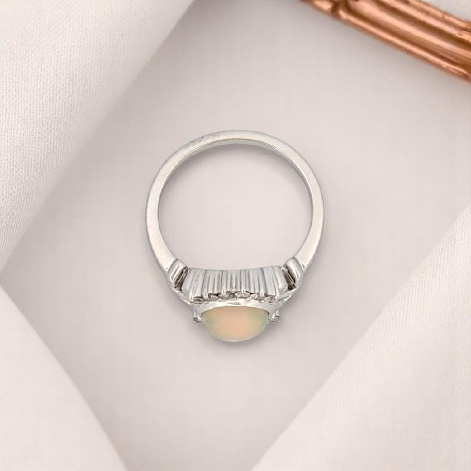 Moderno Anello Aurelie Opal Diamond, oro bianco 14K con opale e diamanti 1,05ct - Misura 6,5 in vendita