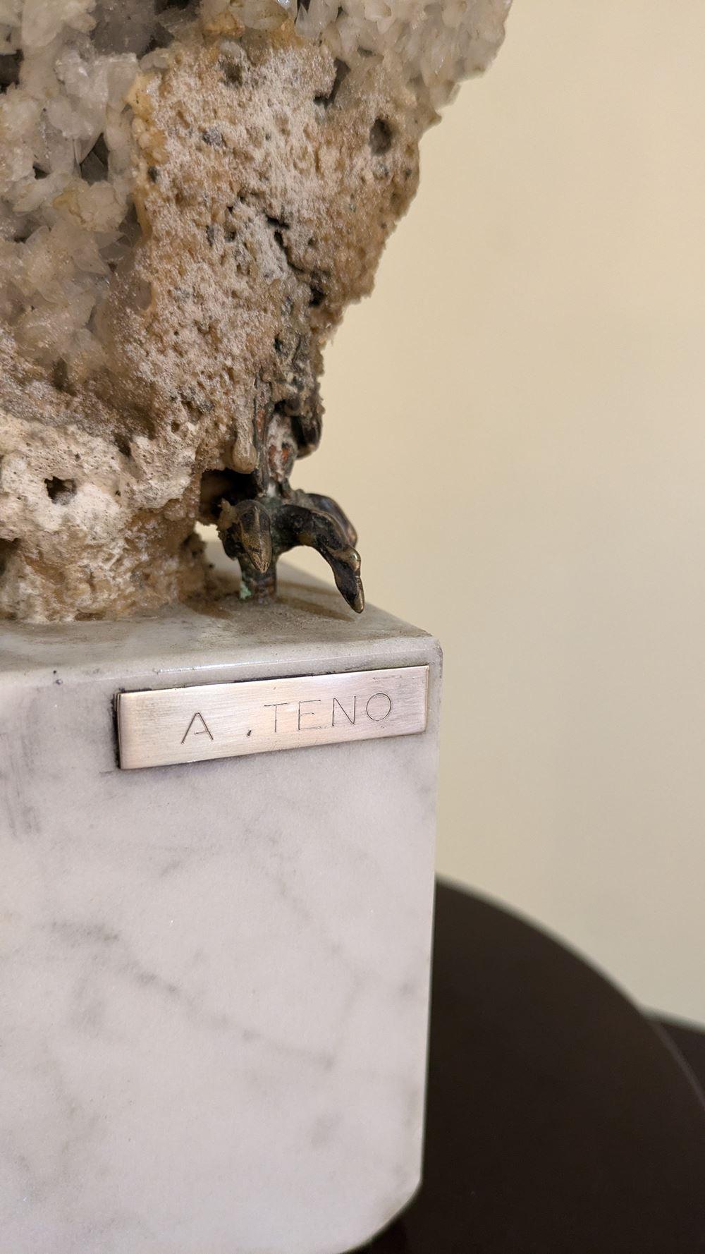 Aurelio Teno (1927/2013) Eulenförmige Skulptur, Naturstein und Bronze im Zustand „Hervorragend“ im Angebot in Saint-Ouen, FR
