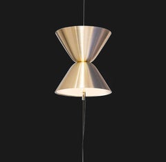 Lampadaire Aureole en laiton massif et acier revêtu de poudre par MOSS Objects