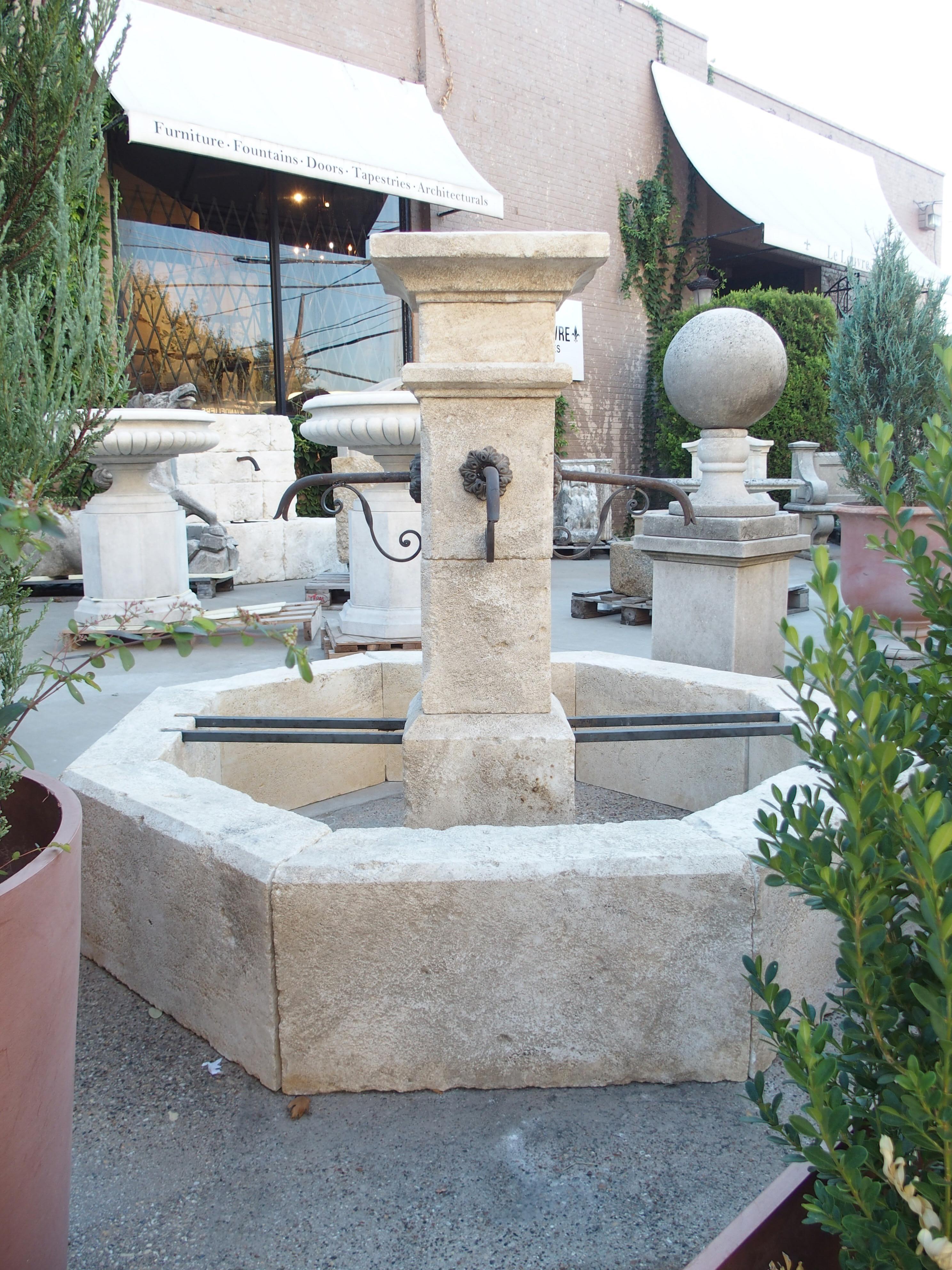 Auriol French Limestone Octagonal Center Fountain from Provence For Sale 10