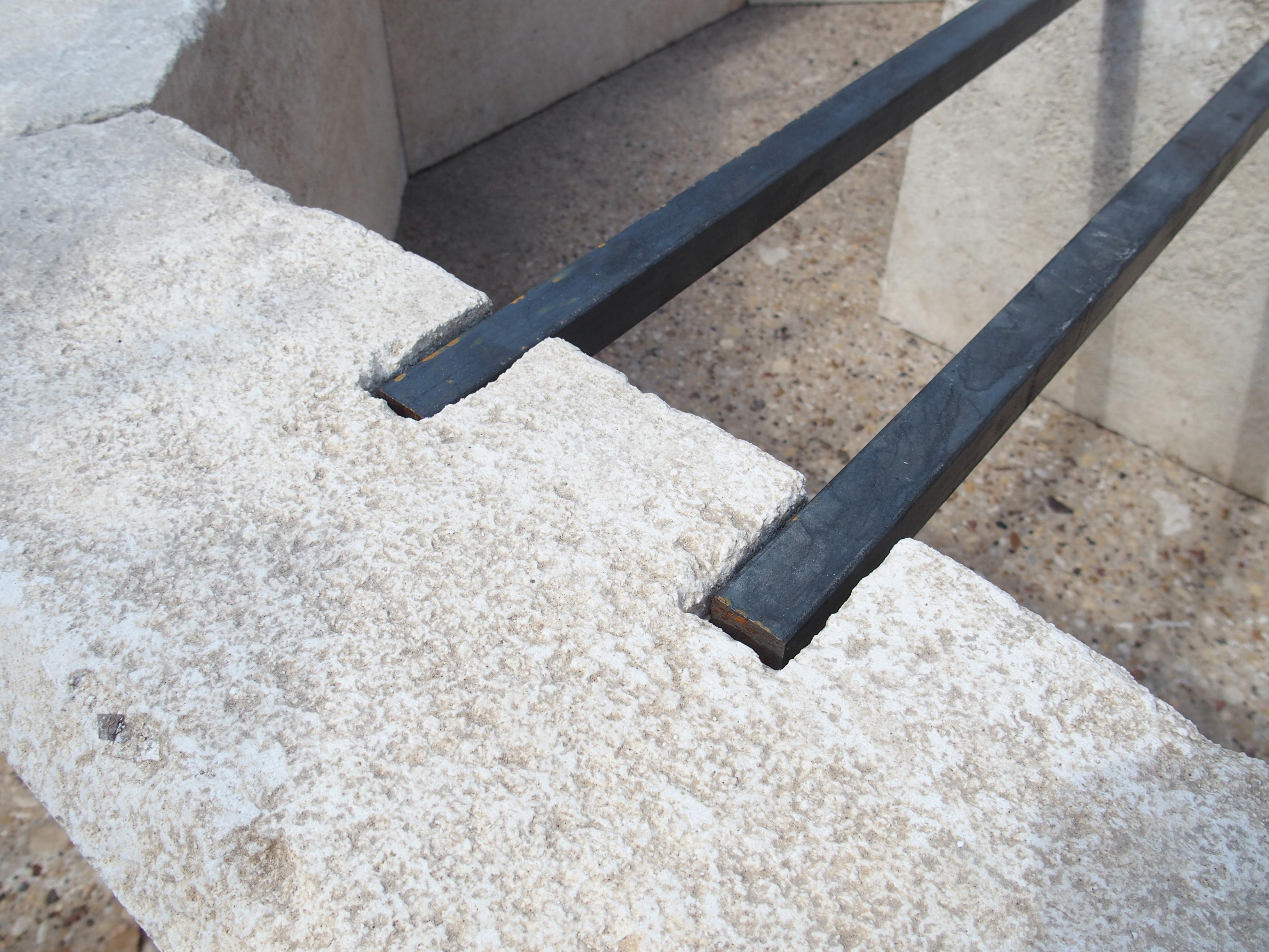 Auriol French Limestone Octagonal Center Fountain from Provence In Good Condition For Sale In Dallas, TX