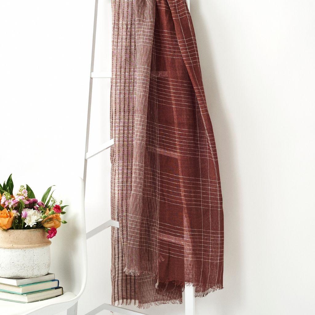AURO CINNABAR Soft Linen Handwoven Scarf In New Condition For Sale In Bloomfield Hills, MI
