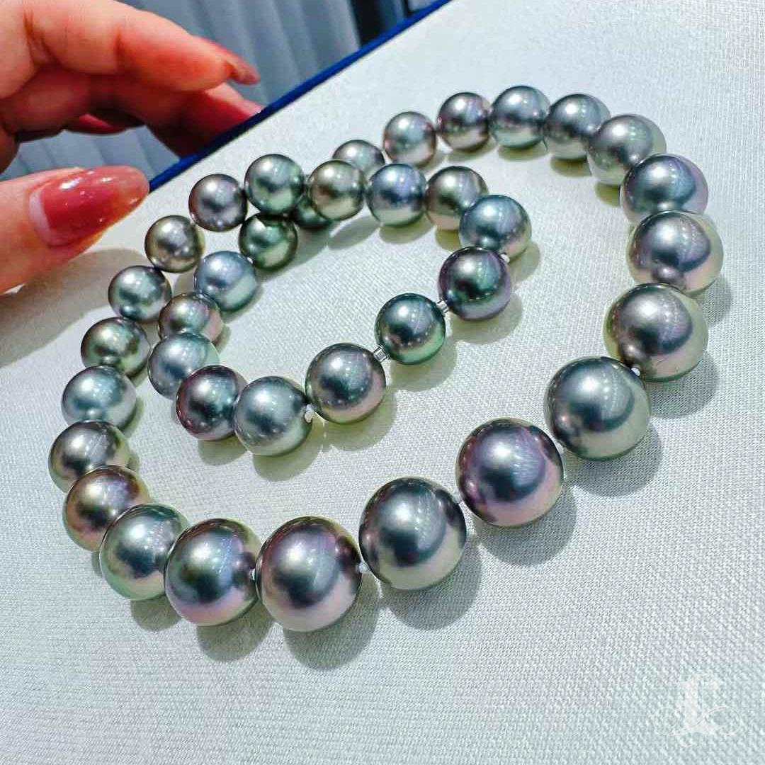 Collar de Perlas de Tahití Eclipse Glow en Gris Aurora - Cierre Invisible en Nuevo Estado en New York, NY
