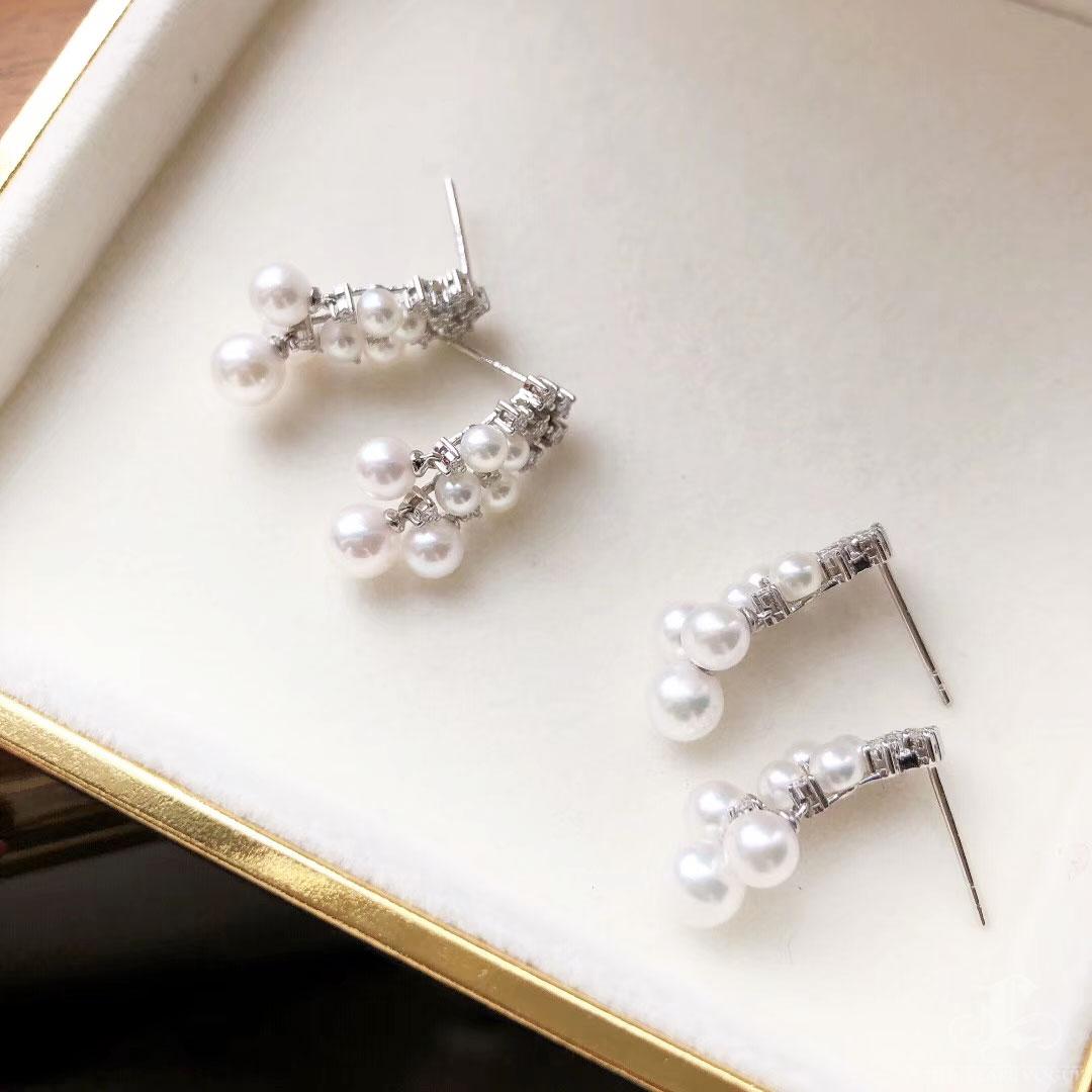【Lustre Arc】Chandelier Grille Boucles d'oreilles avec perles d'Aurora et diamants en vente 3