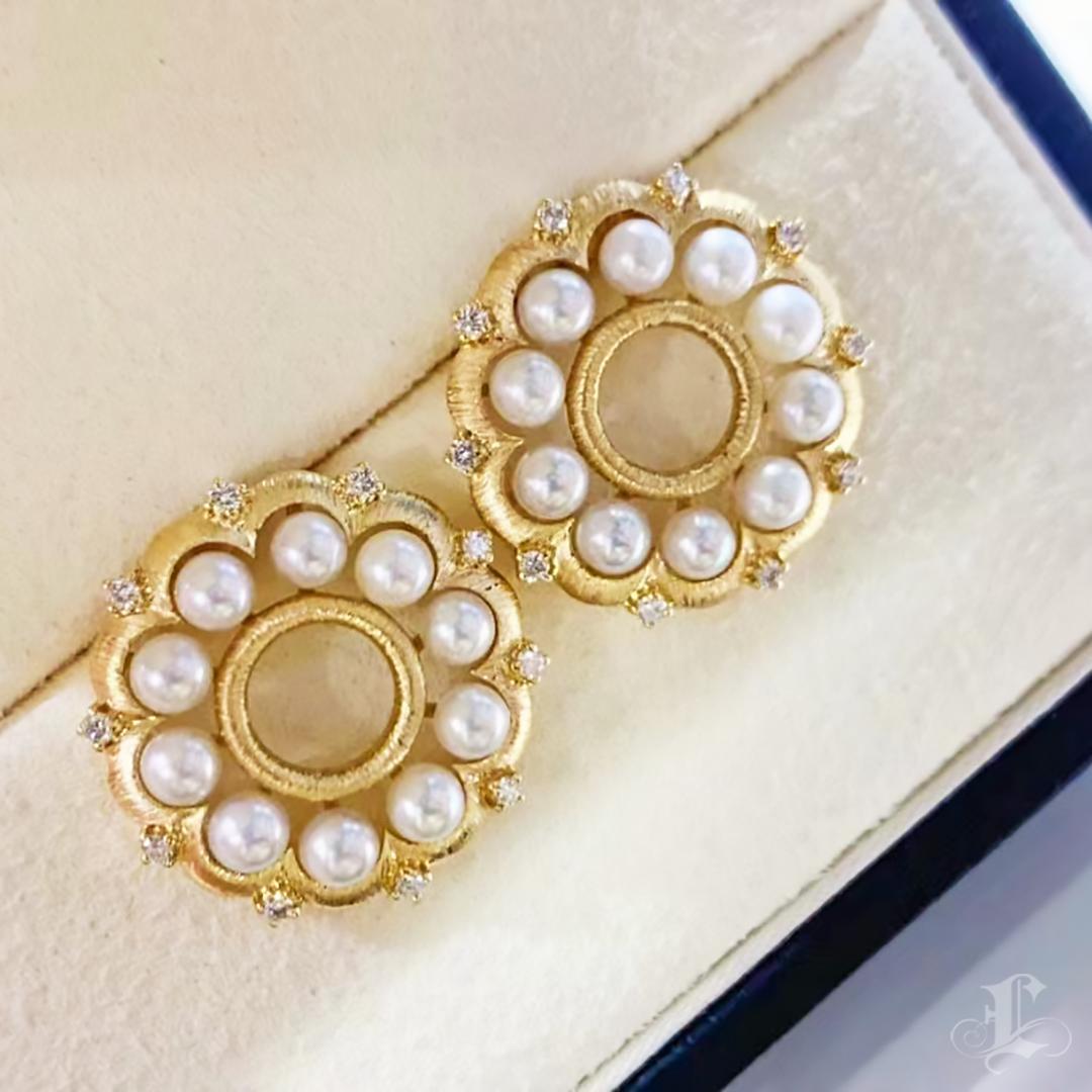 Women's 【Crown Radiance】Brushed Gold Bloom Aurora Akoya Pearl & Diamond Earrings For Sale