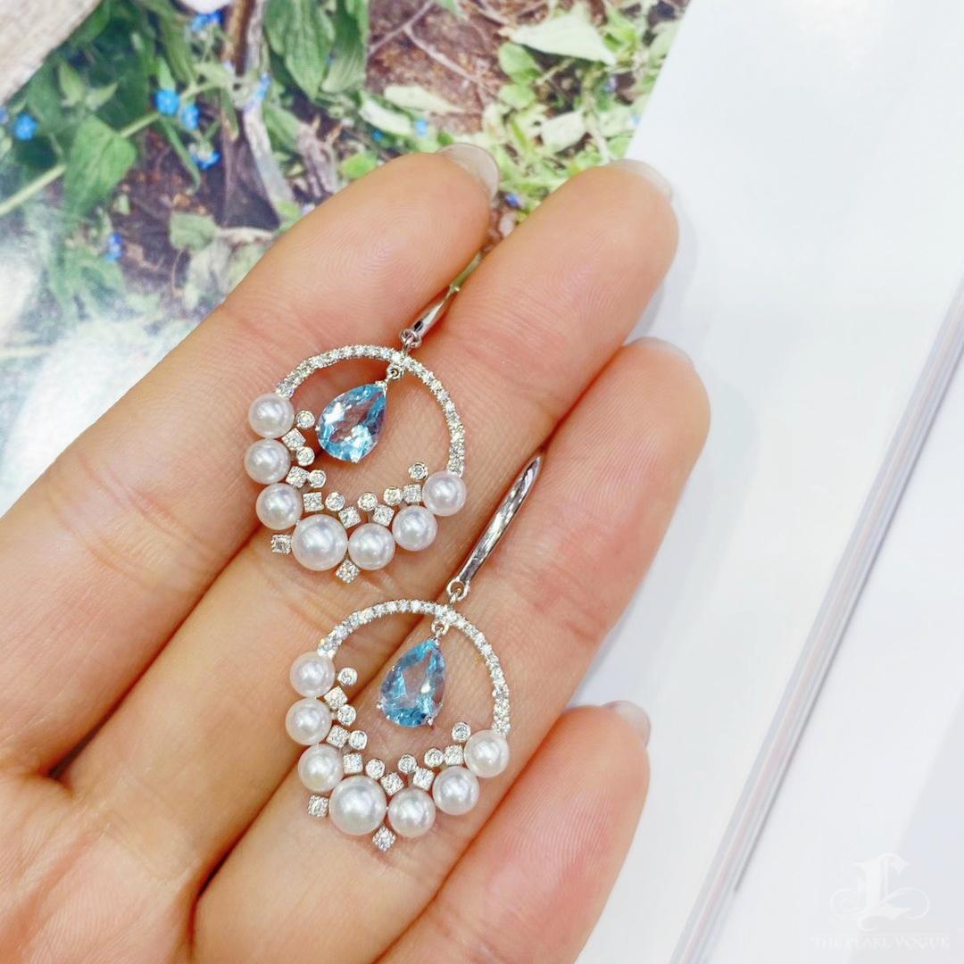 【Lustre Arc】Peacock Plume Aquamarin & Aurora Akoya Perlen Abend Ohrringe Damen im Angebot