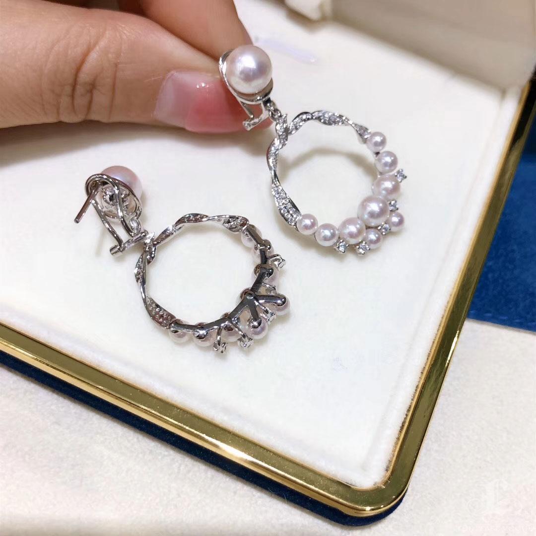 【Pendientes de diamantes de oro de 18 quilates Aurora Akoya Perla de Arco】Ribbon Hoop en venta 3