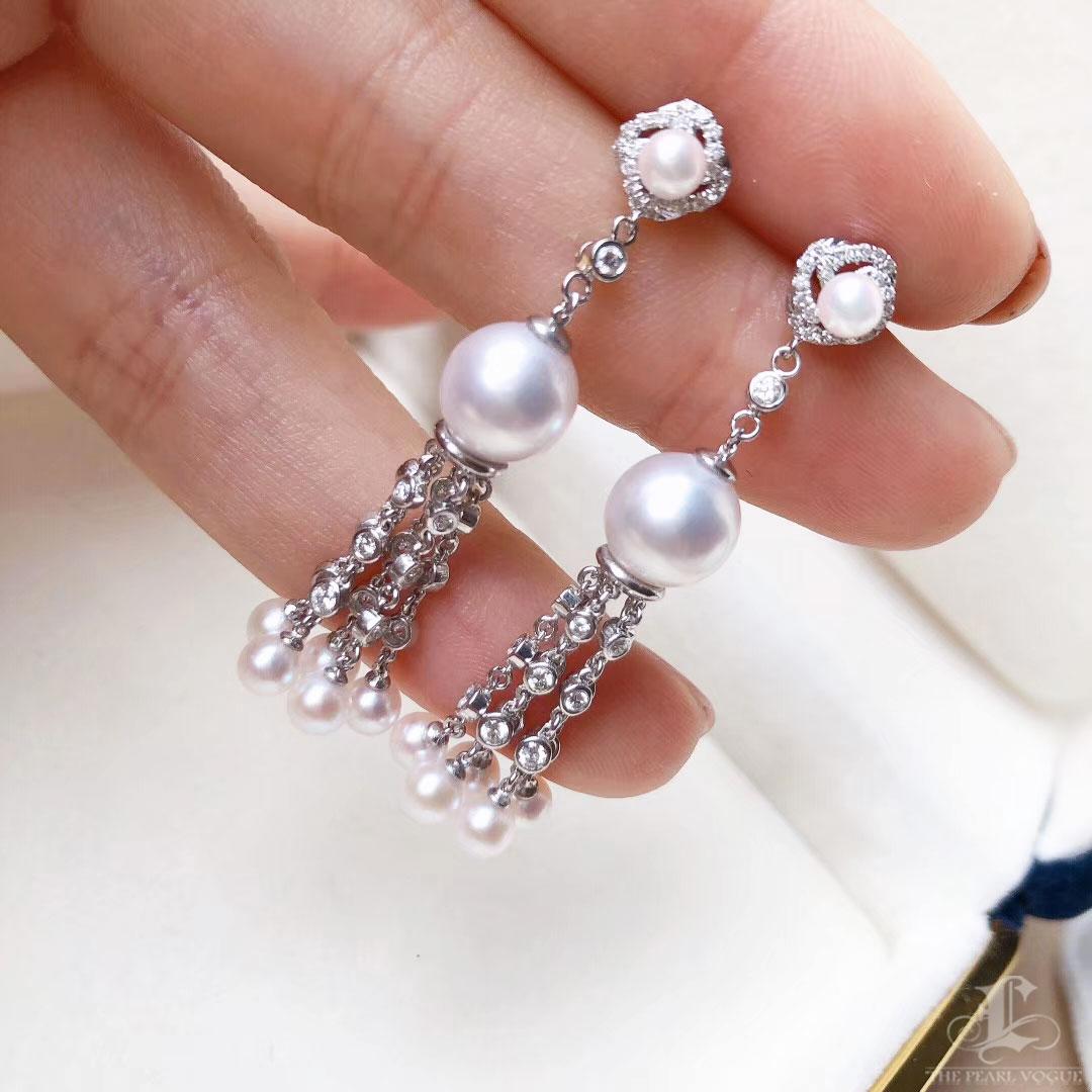 【Crown Radiance】Geo-Line Aurora Akoya Perle Diamant Quaste Ohrringe im Zustand „Neu“ im Angebot in New York, NY