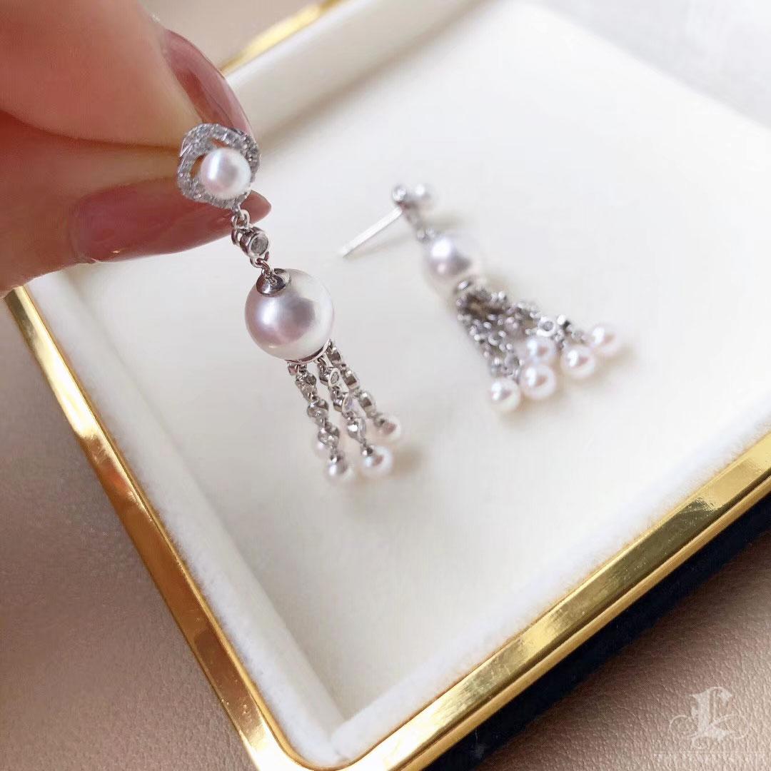 【Crown Radiance】Geo-Line Aurora Akoya Perle Diamant Quaste Ohrringe Damen im Angebot