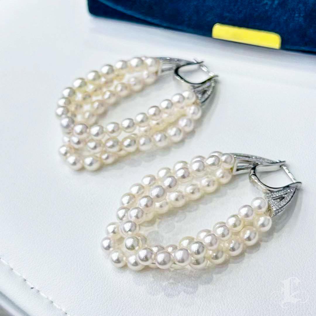 【Lustre Arc】Trinity Cascade Aurora Baby Akoya Pearl Earrings In New Condition For Sale In New York, NY