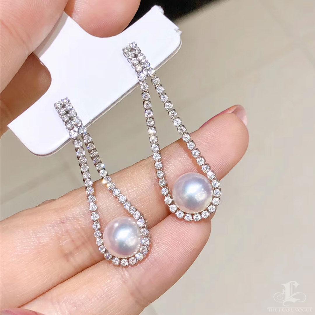【Lustre Arc】Aurora Silken Loop Akoya Pearl Diamond Earrings For Sale 3